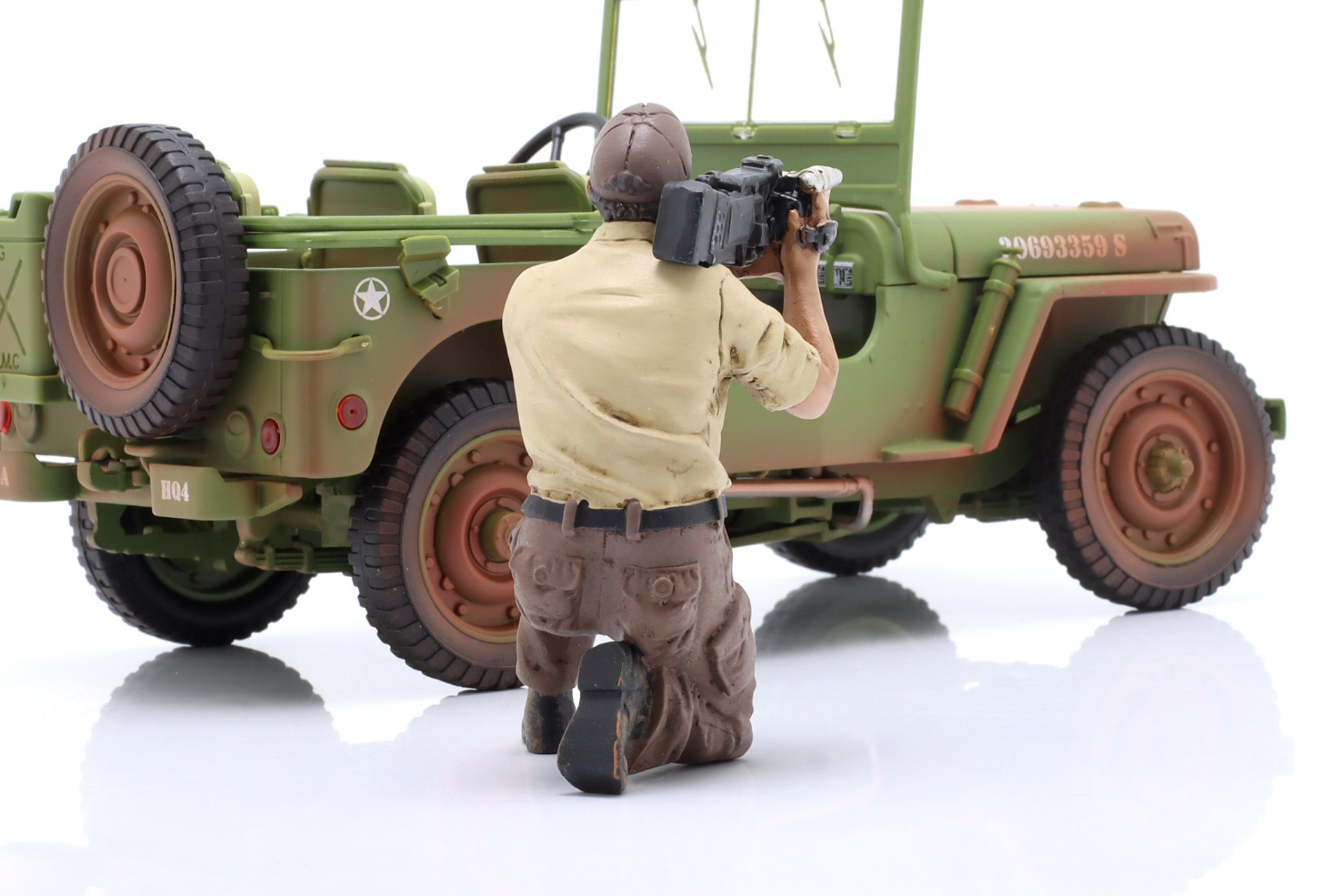 Mechanic Crew Offroad Camel Trophy Figur #7  
