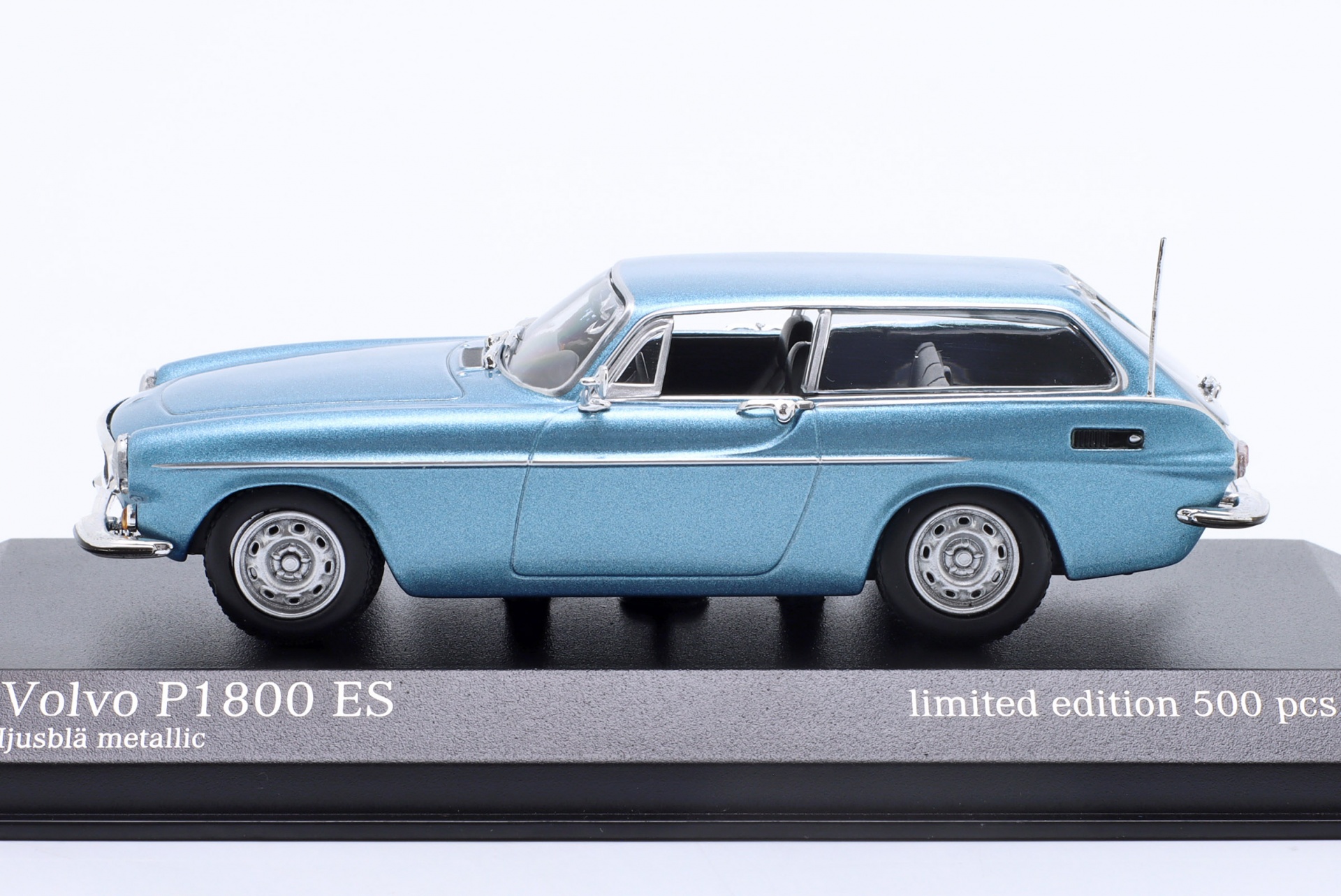 Volvo P1800 ES Baujahr 1971 eisblau metallic  