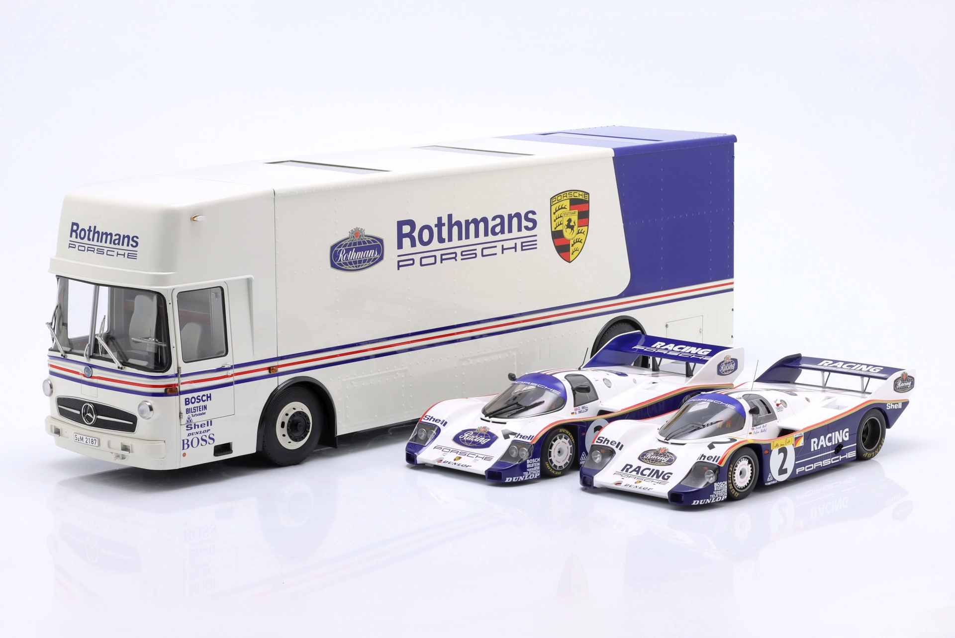 Mercedes-Benz O 317 Renntransporter Rothmans Porsche wei&szlig;  