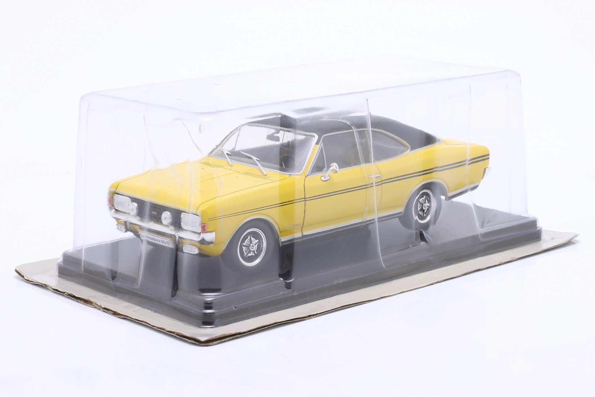 Opel Commodore A GS/E Coupe Baujahr 1970 gelb / schwarz  