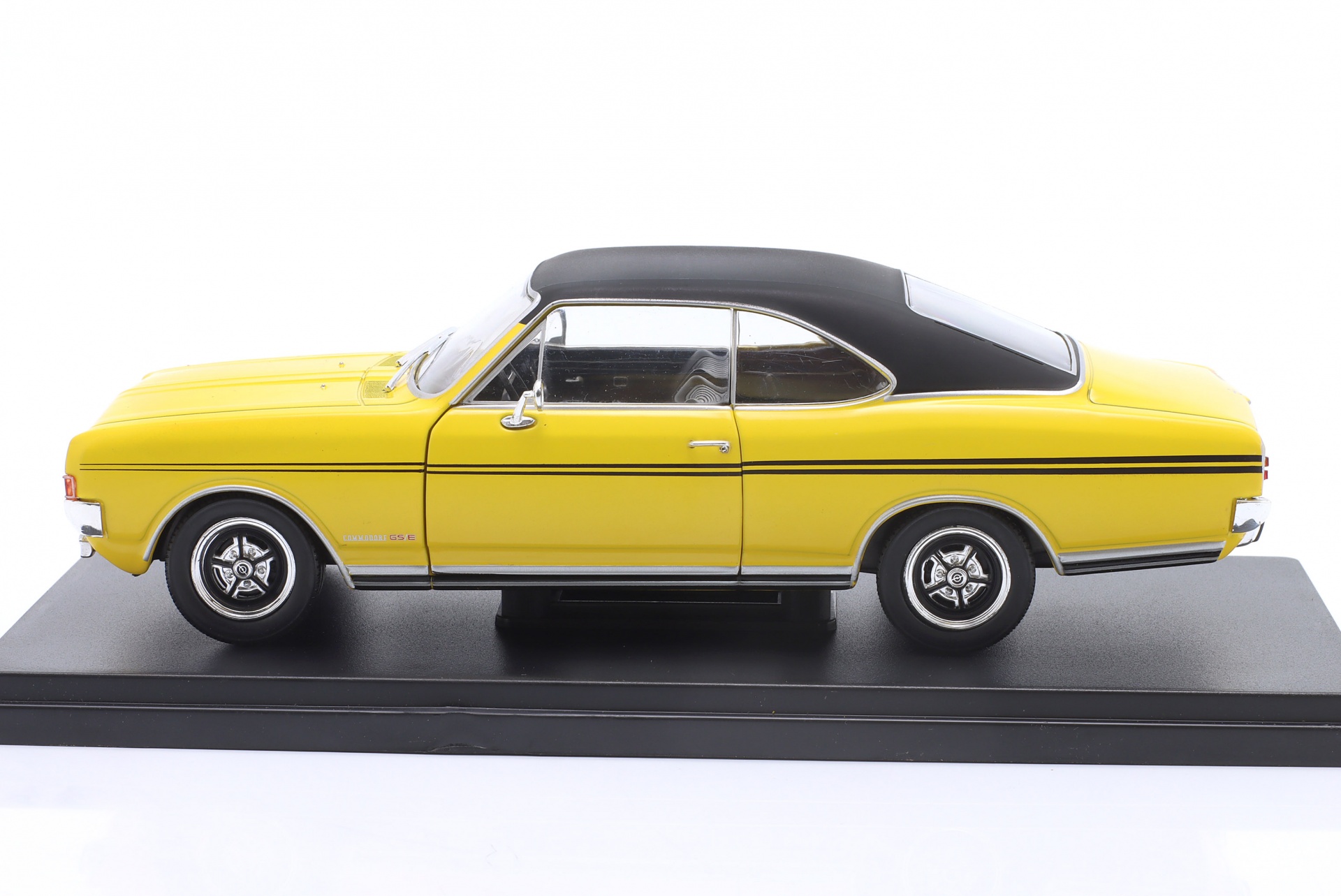 Opel Commodore A GS/E Coupe Baujahr 1970 gelb / schwarz  