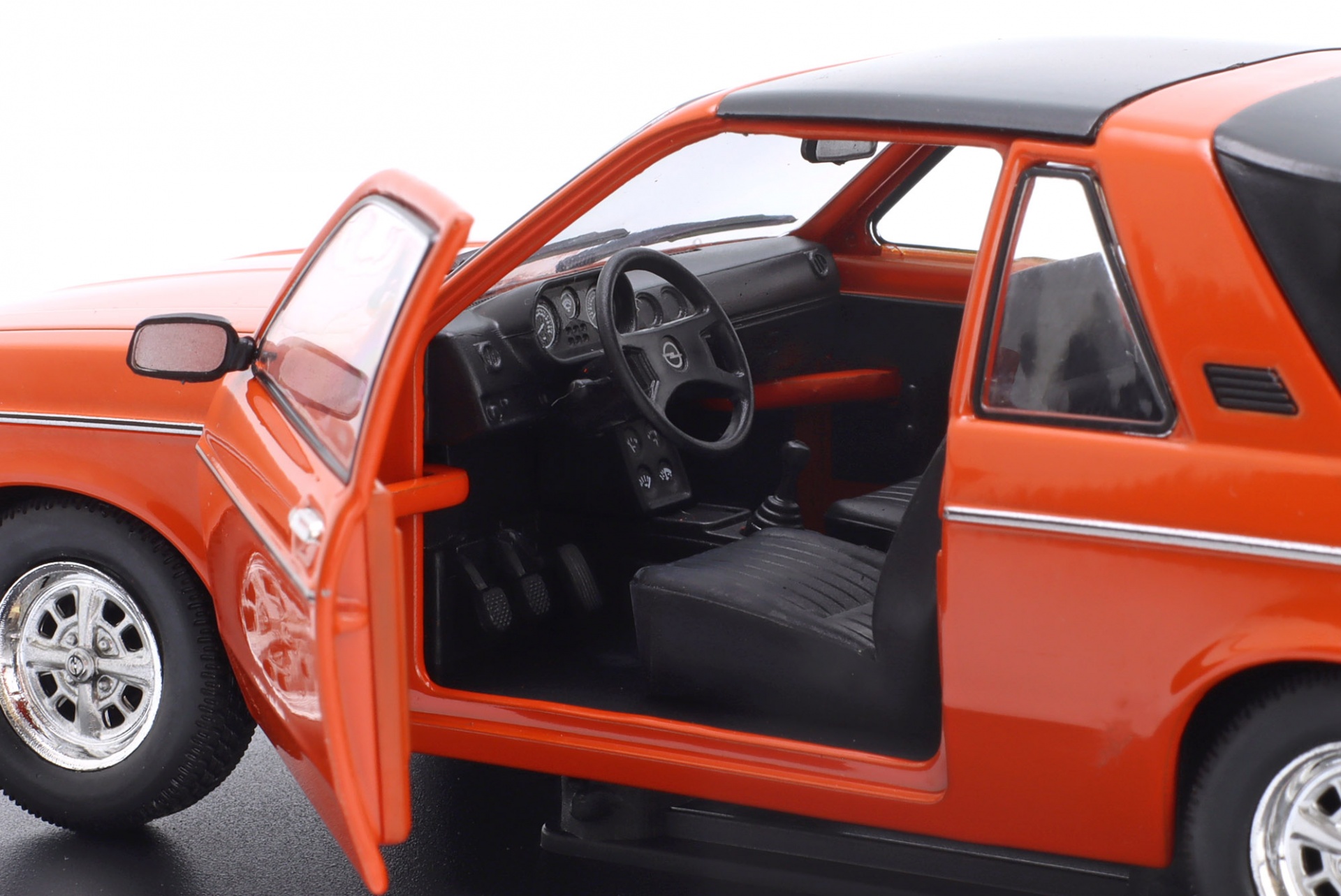 Opel Kadett C Aero Baujahr 1976 orange / schwarz  