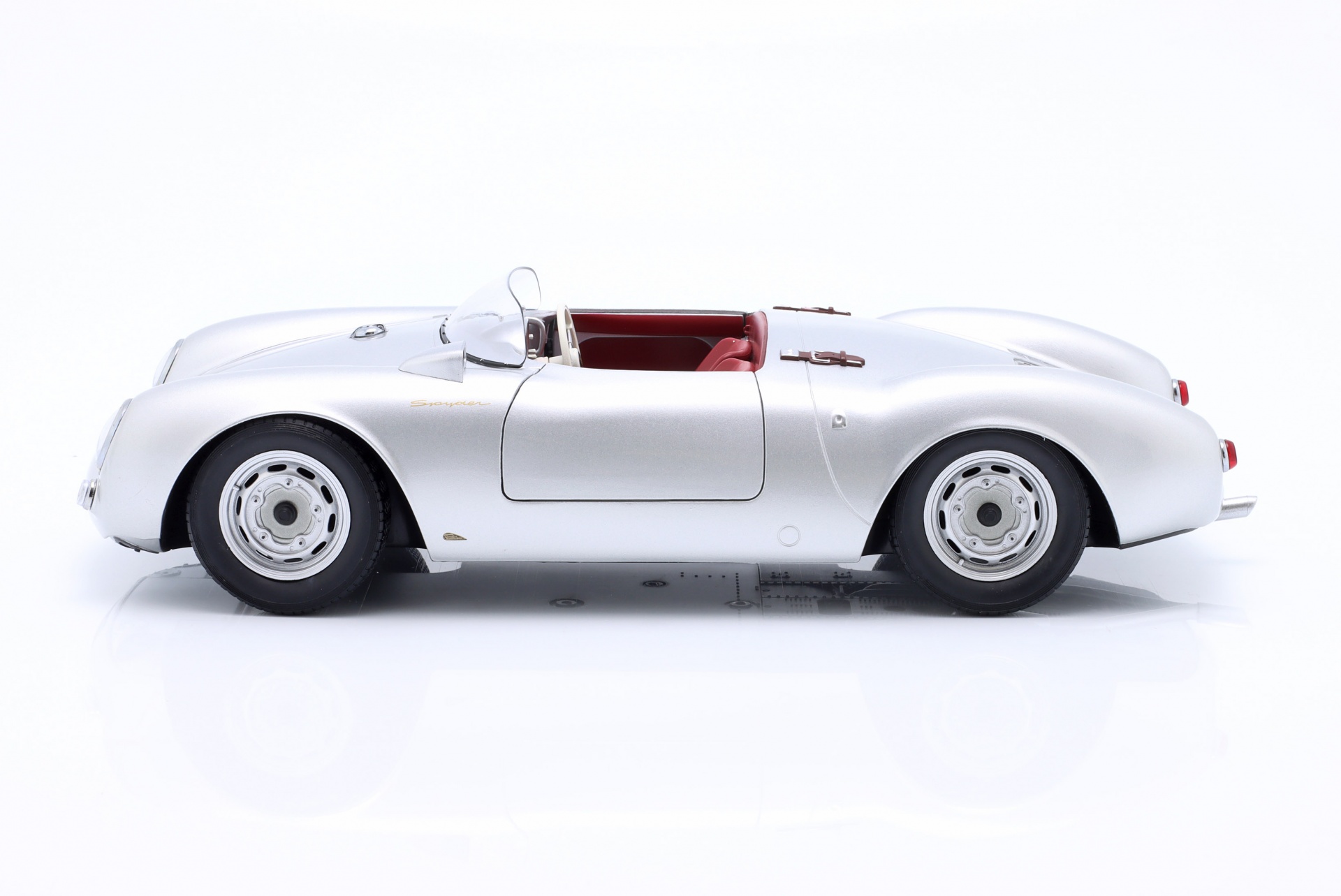 Porsche 550A Spyder Baujahr 1956 silber  