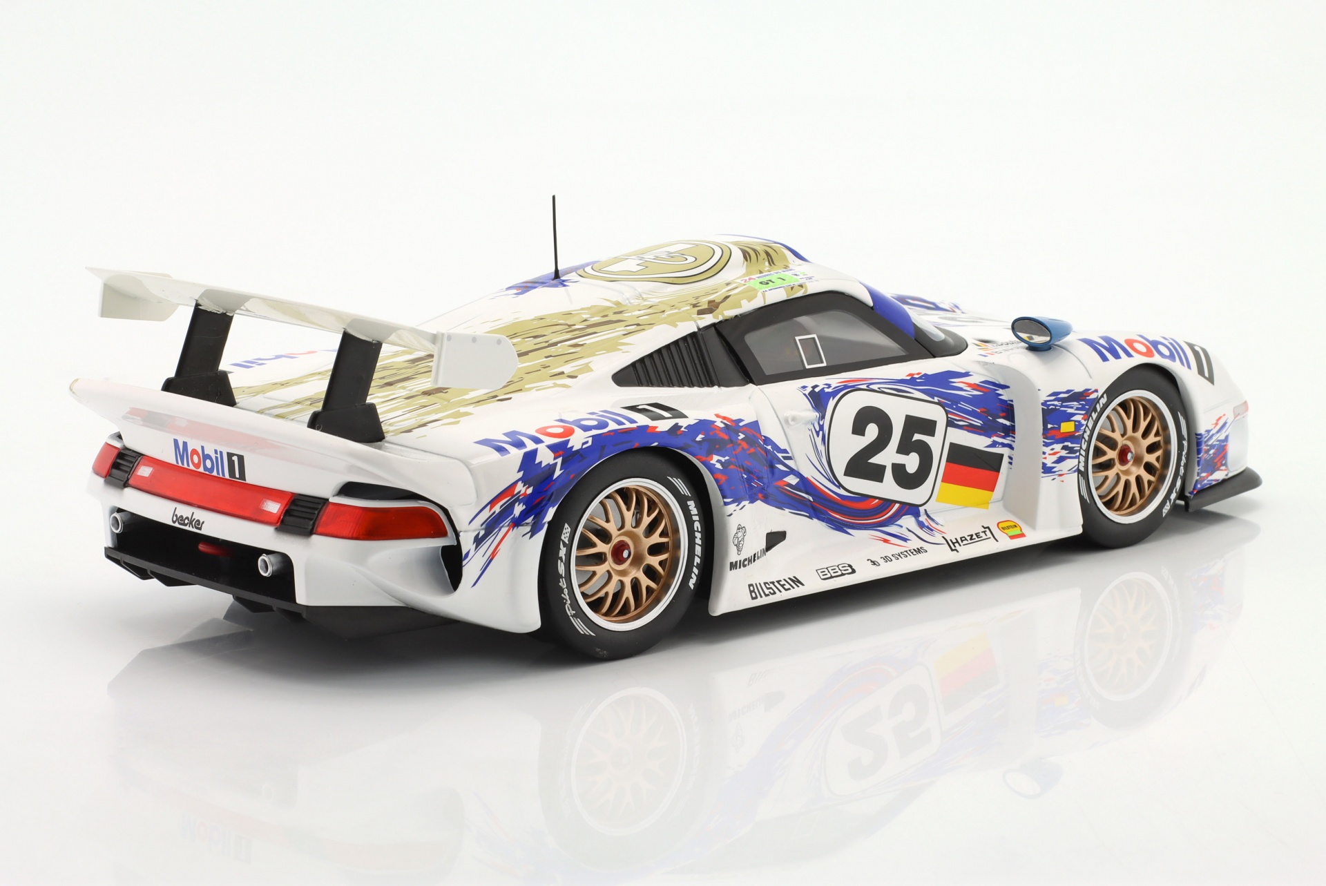 Porsche 911 GT1 #25 2nd 24h LeMans 1996 Stuck, Boutsen, Wollek  