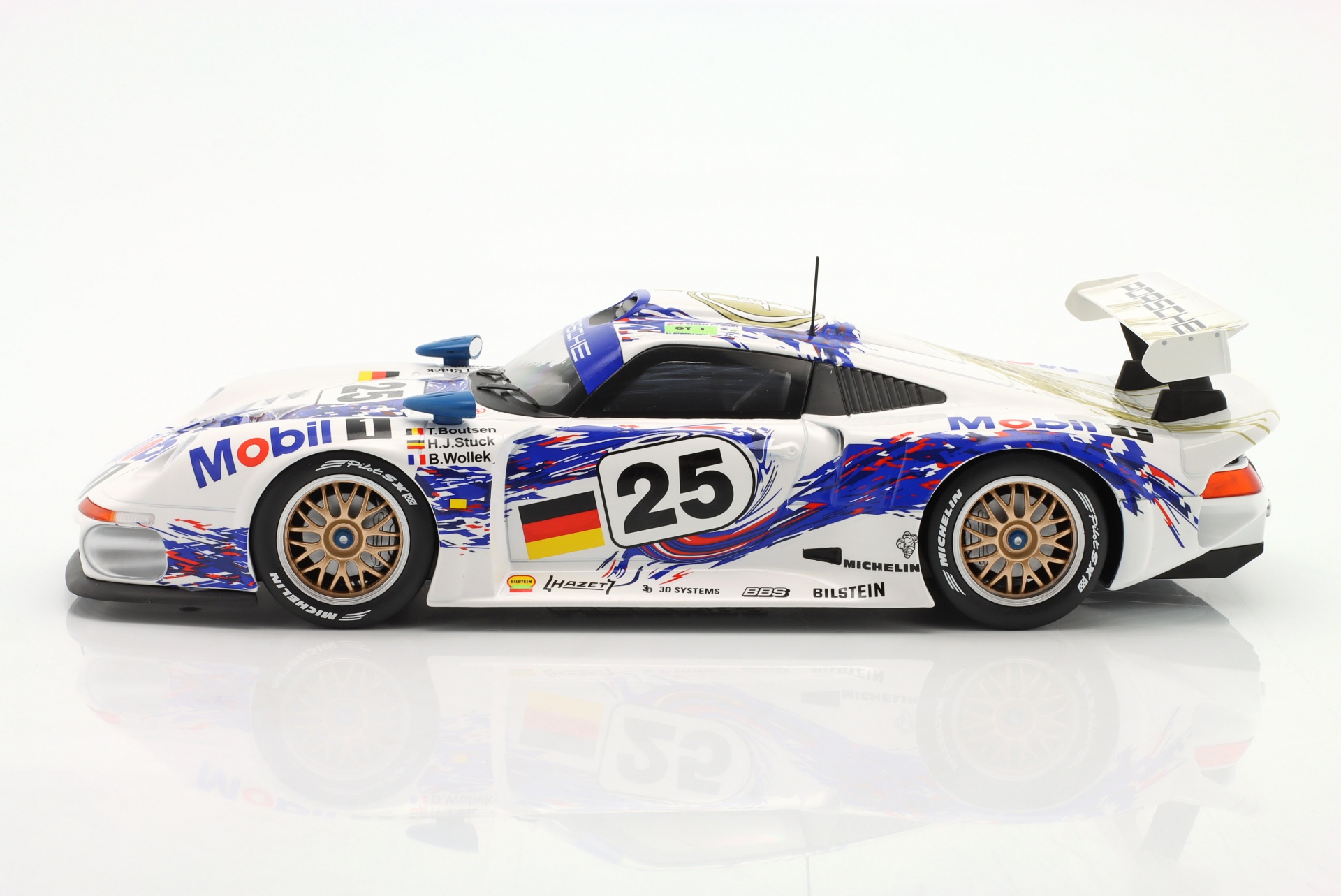 Porsche 911 GT1 #25 2nd 24h LeMans 1996 Stuck, Boutsen, Wollek  