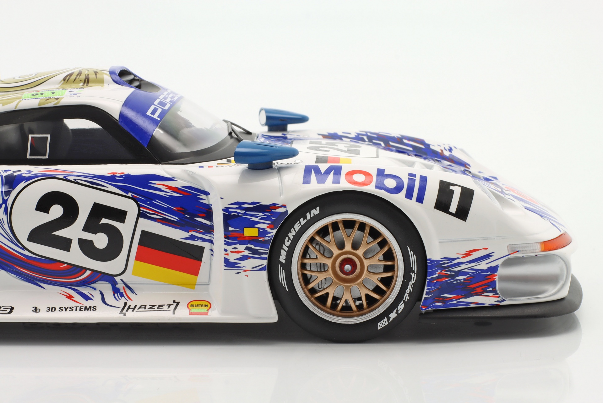 Porsche 911 GT1 #25 2nd 24h LeMans 1996 Stuck, Boutsen, Wollek  