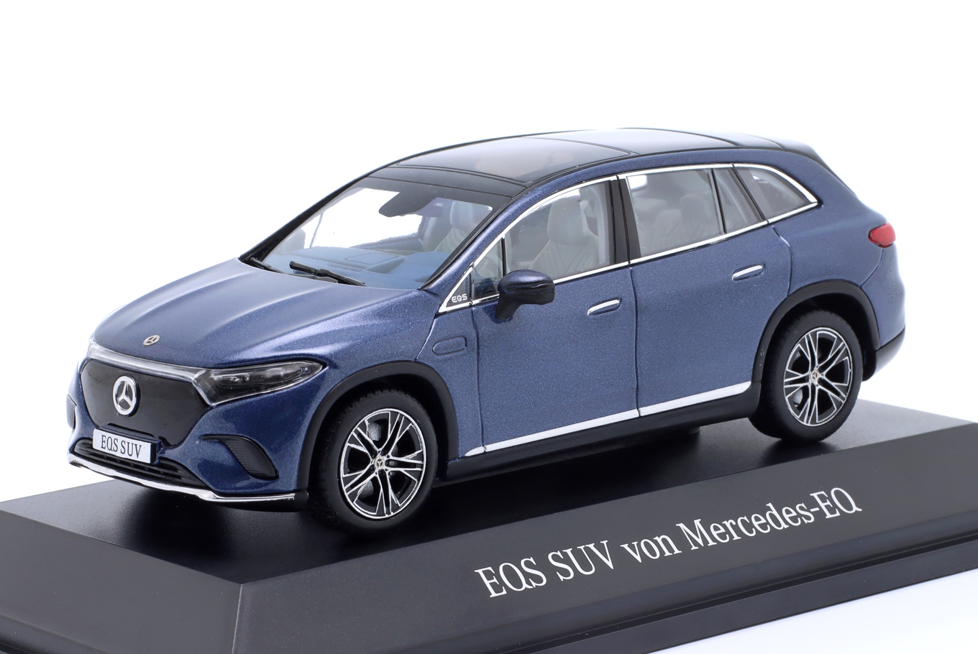 Mercedes-Benz EQS (X296) solidathblau  