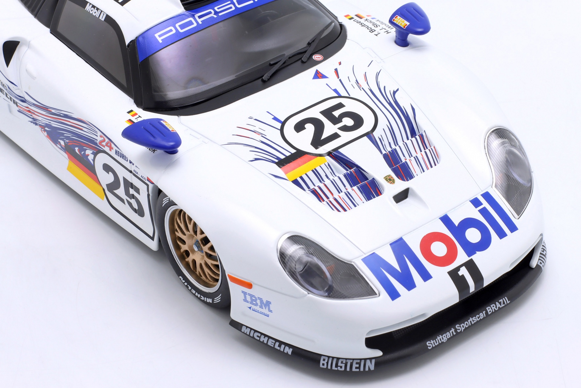 Porsche 911 GT1 #25 24h LeMans 1997 Stuck, Boutsen, Wollek  