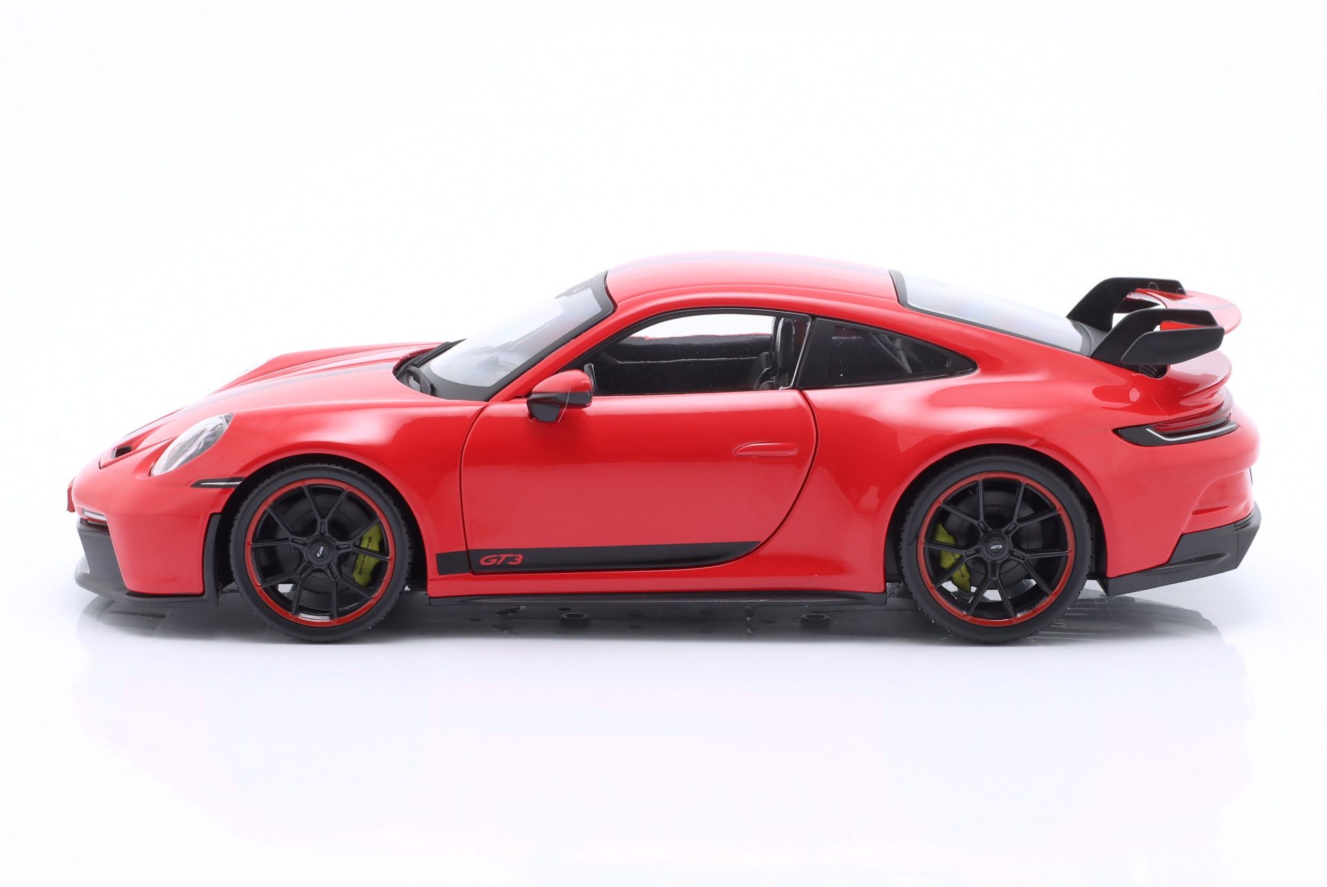 Porsche 911 (992) GT3 Baujahr 2022 rot  