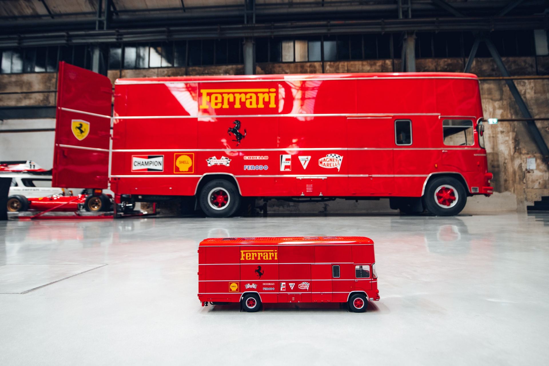 OM Fiat 150 Rolfo Scuderia Ferrari Renntransporter der 70er Jahre  