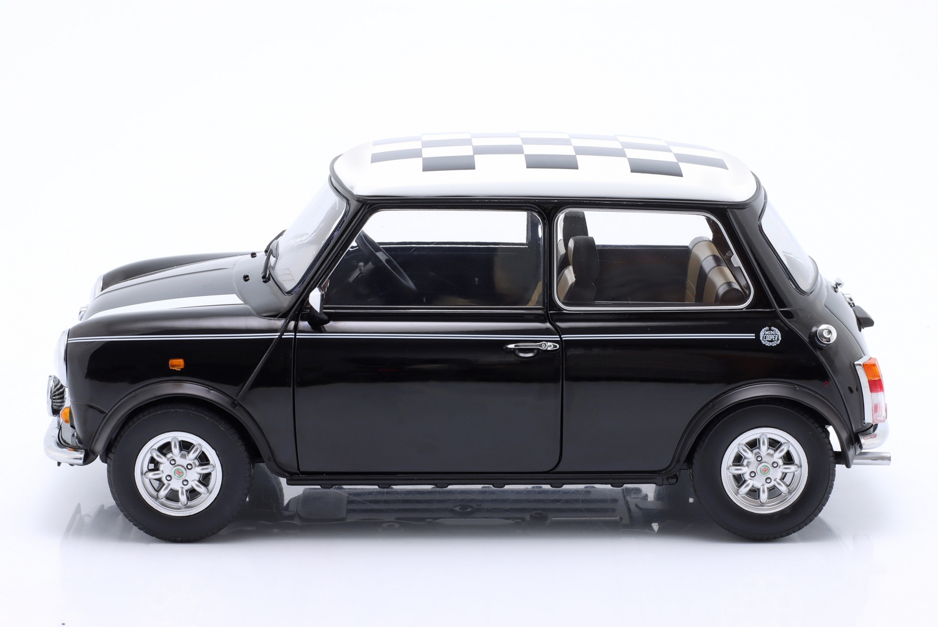 Mini Cooper RHD kariert schwarz / wei&szlig;  