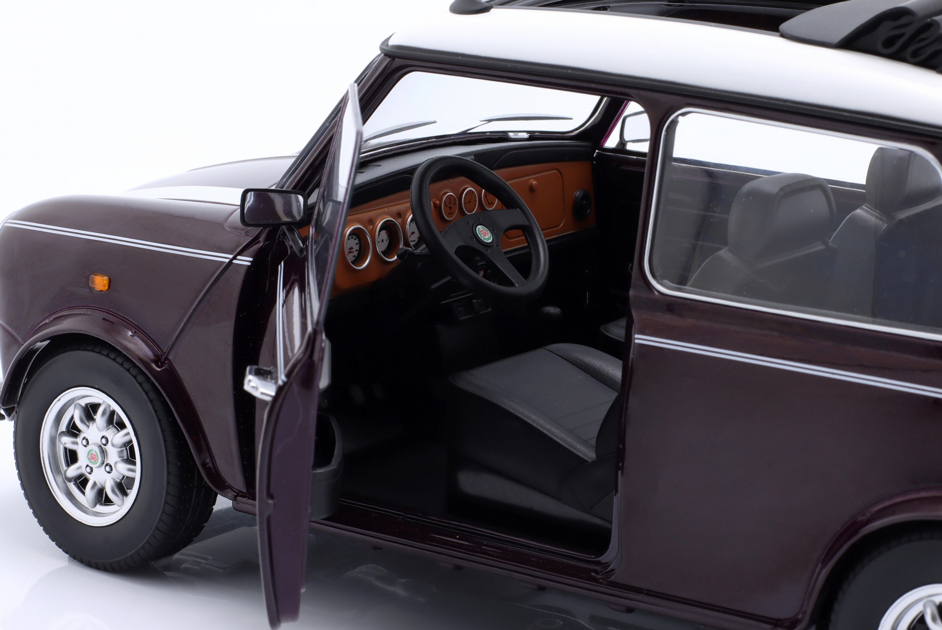 Mini Cooper LHD mit Sonnendach violett metallic / wei&szlig;  