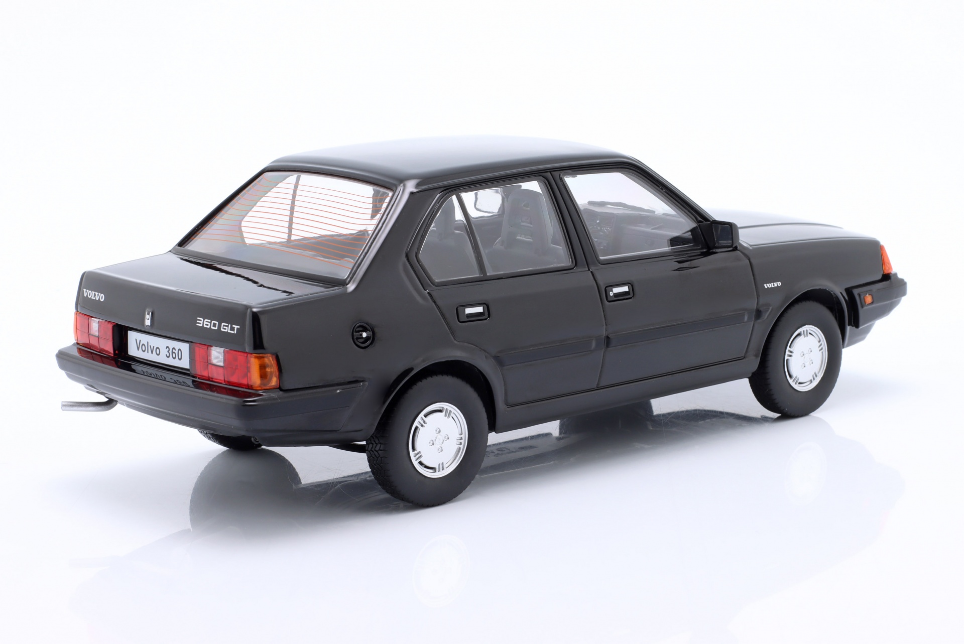 Volvo 360 Baujahr 1987 schwarz metallic  