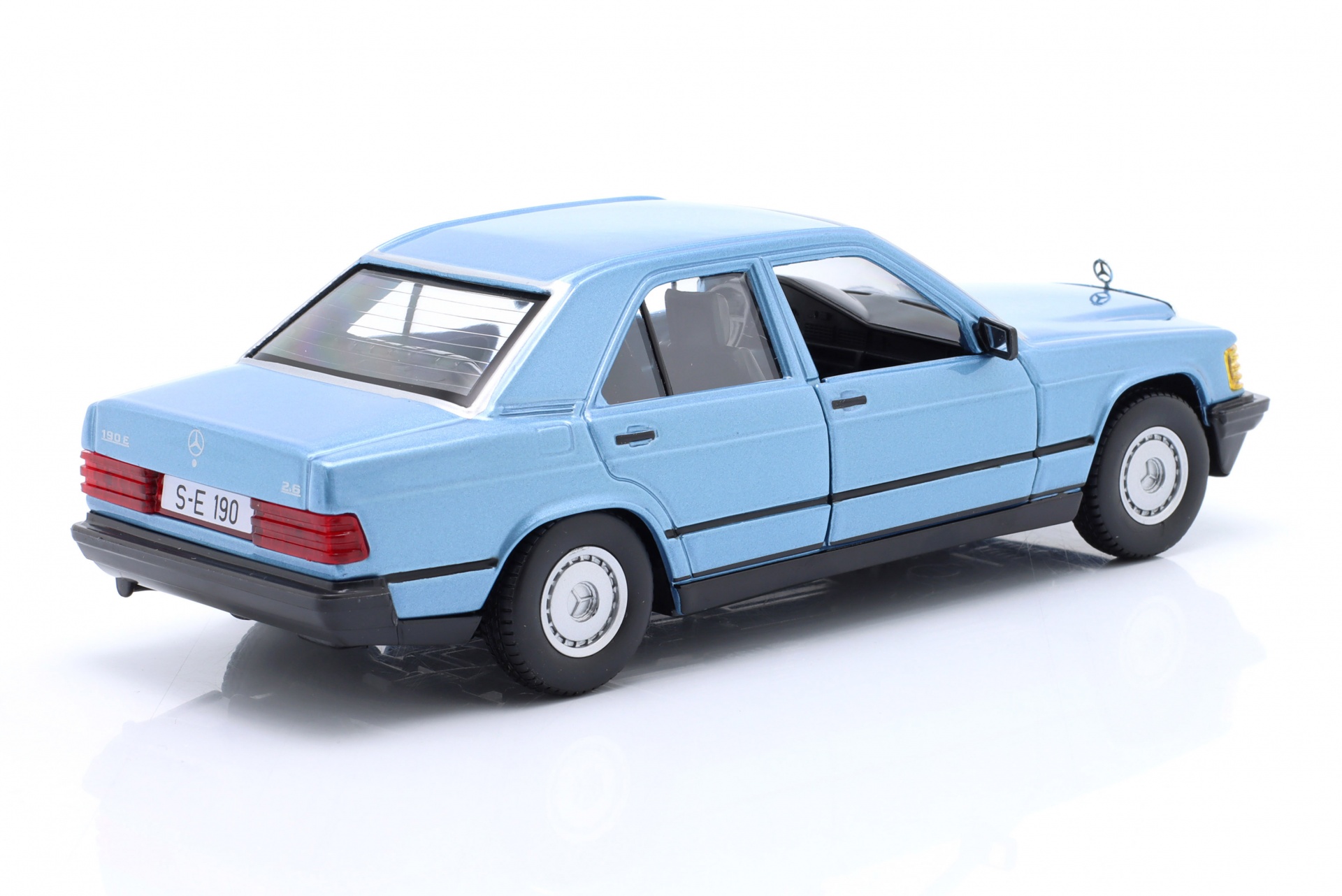 Mercedes-Benz 190E 2.6 Baujahr 1987 diamantblau  