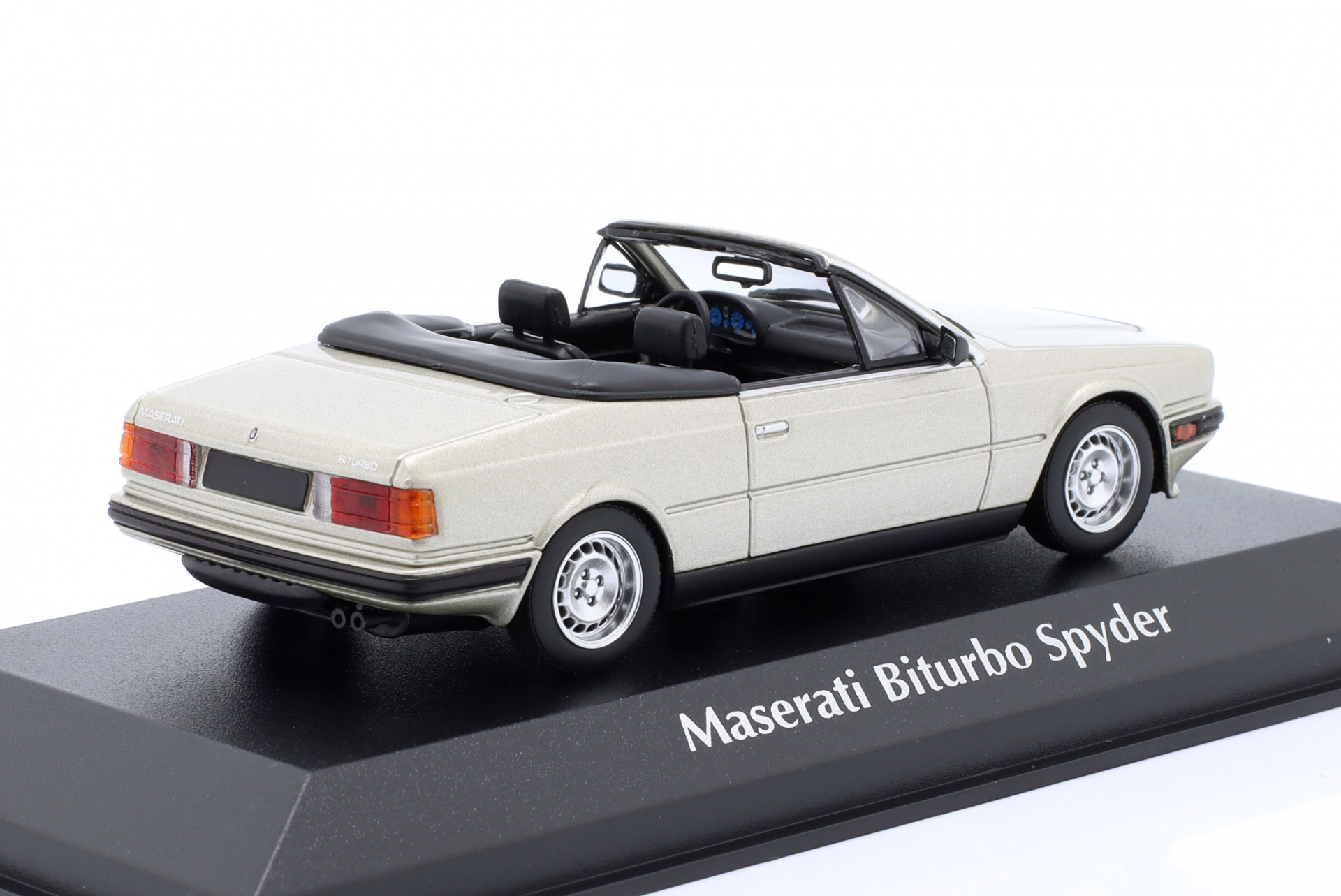 Maserati Biturbo Spyder Baujahr 1984 silber metallic  
