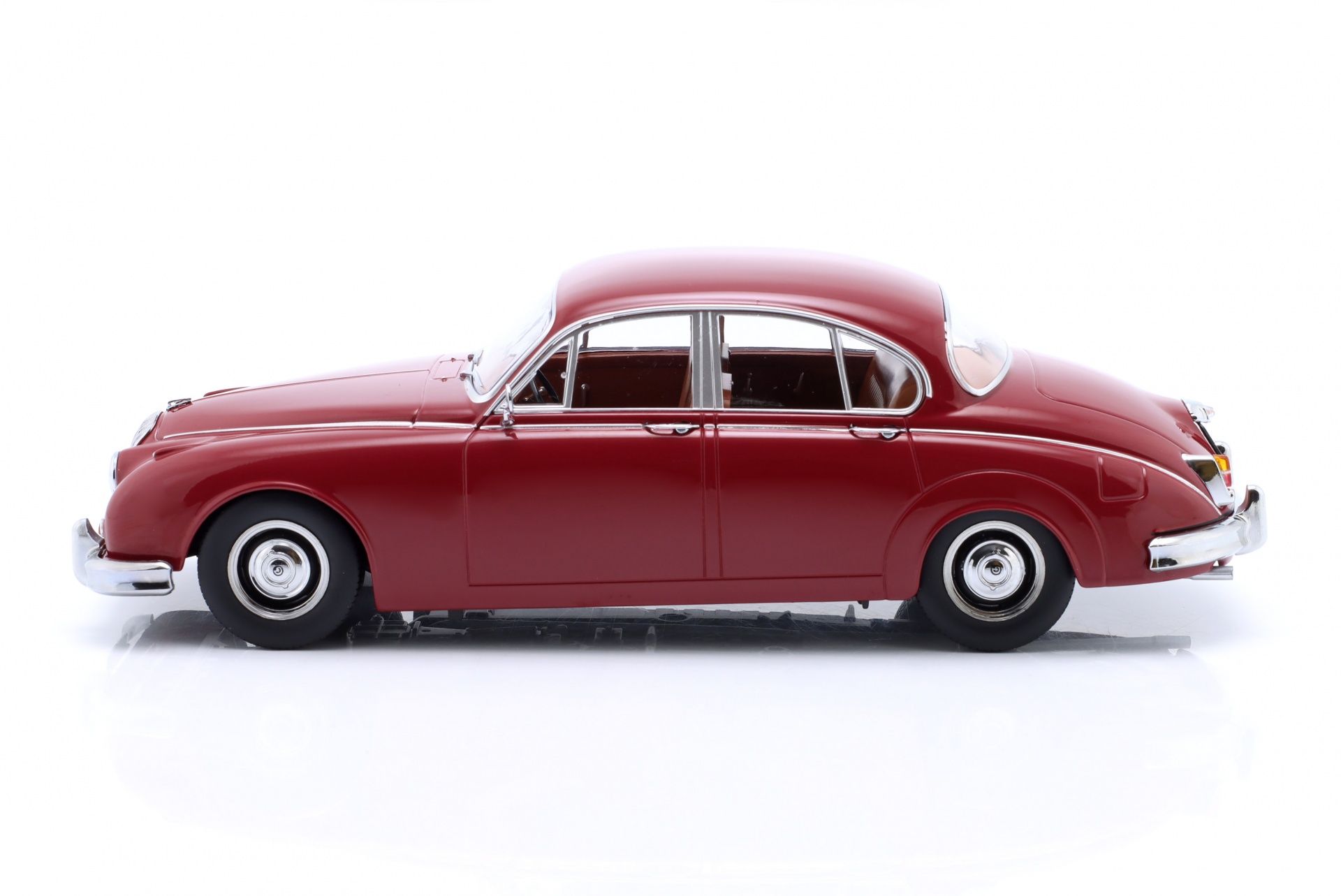 Daimler 250 V8 LHD Baujahr 1962 rot  