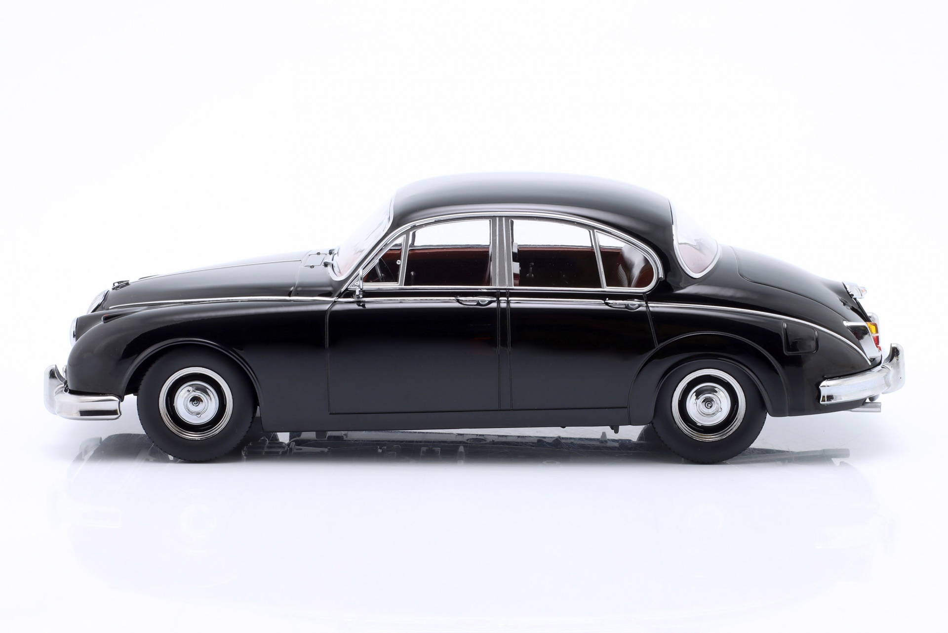 Daimler 250 V8 LHD Baujahr 1962 schwarz  