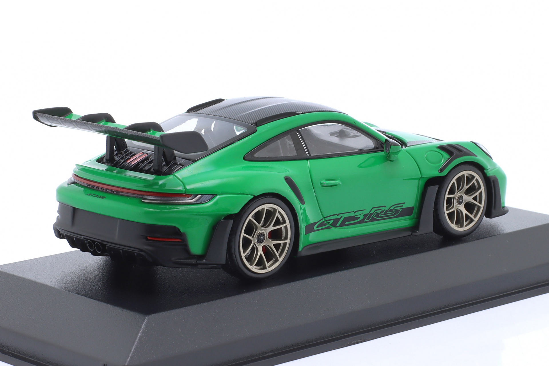 Porsche 911 (992) GT3 RS Weissach-Paket 2023 gr&uuml;n / goldene Felgen  