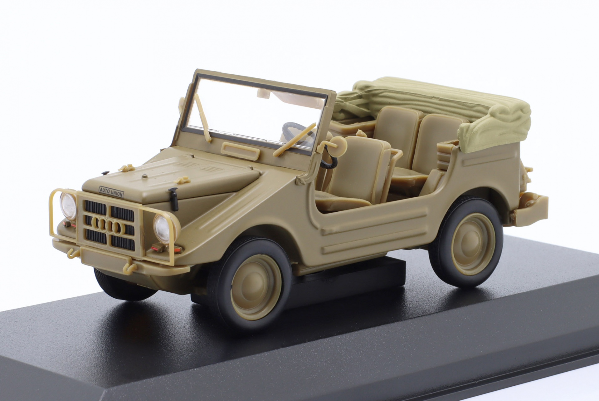 DKW Munga Baujahr 1955 satin khaki-grau  