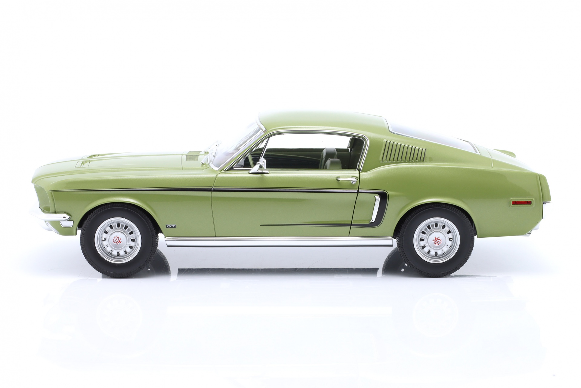 Ford Mustang Fastback GT Baujahr 1968 hellgr&uuml;n metallic  