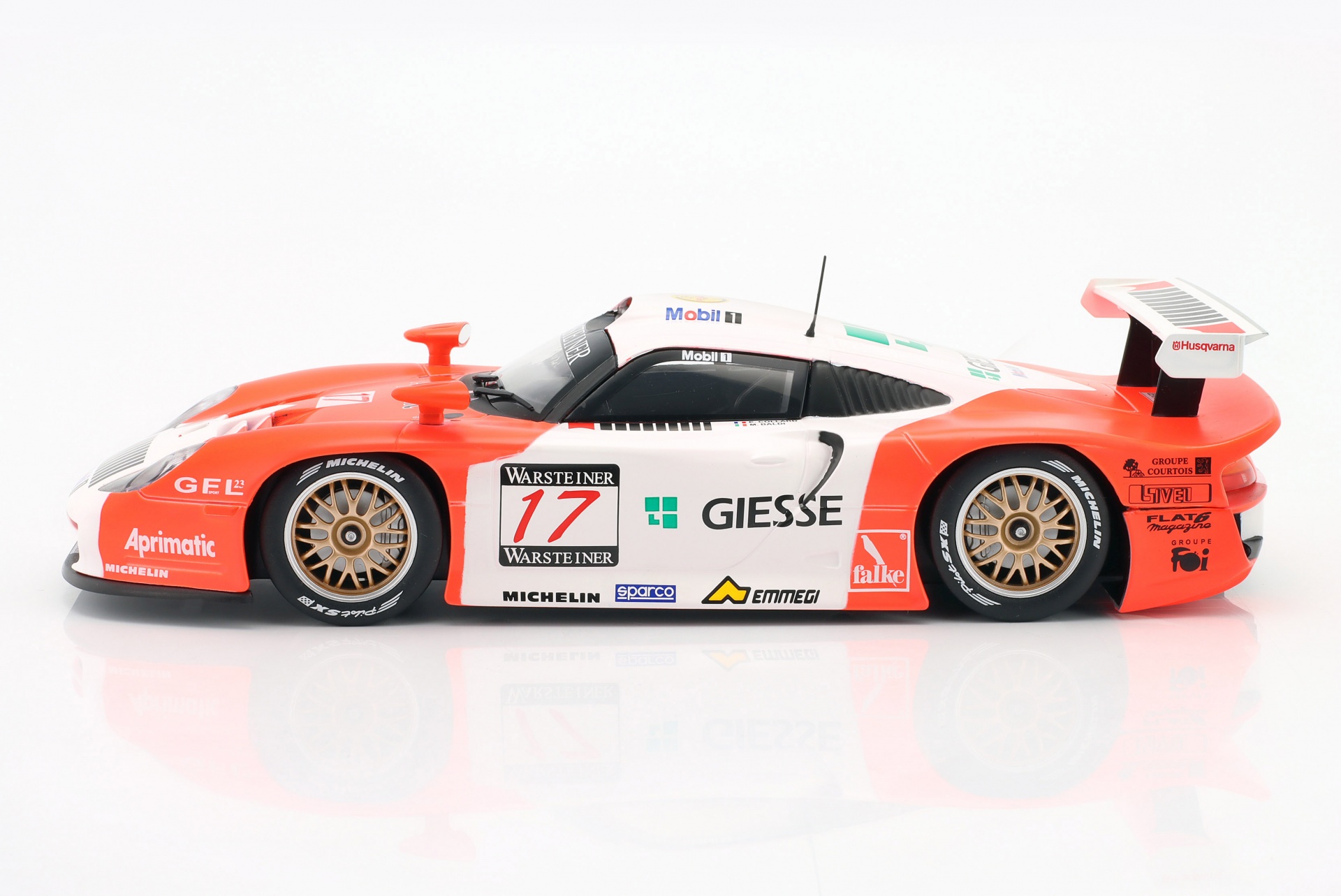 Porsche 911 GT1 #17 FIA GT Championship 1997 Collard, Baldi  