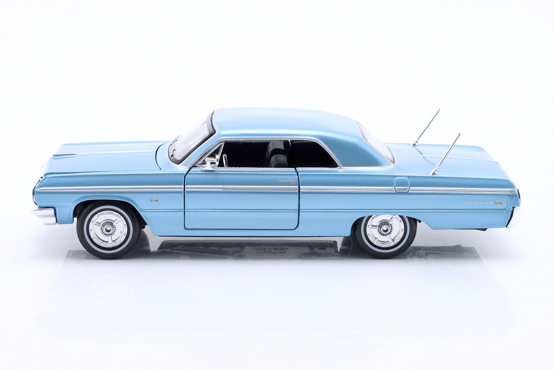 Chevrolet Impala SS Baujahr 1964 hellblau  