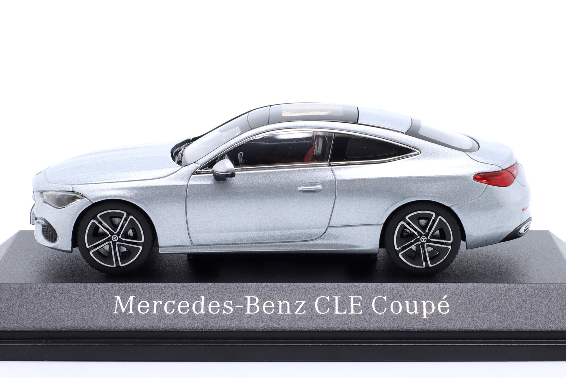 Mercedes-Benz CLE Coupe (C236) Baujahr 2023 hightechsilber  
