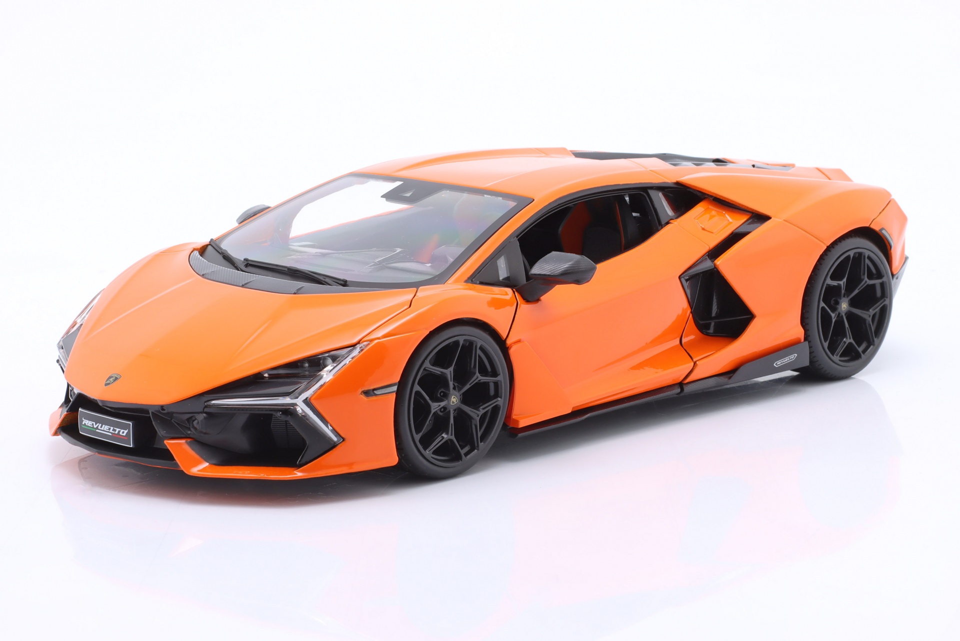 Lamborghini Revuelto Hybrid Baujahr 2023 orange  