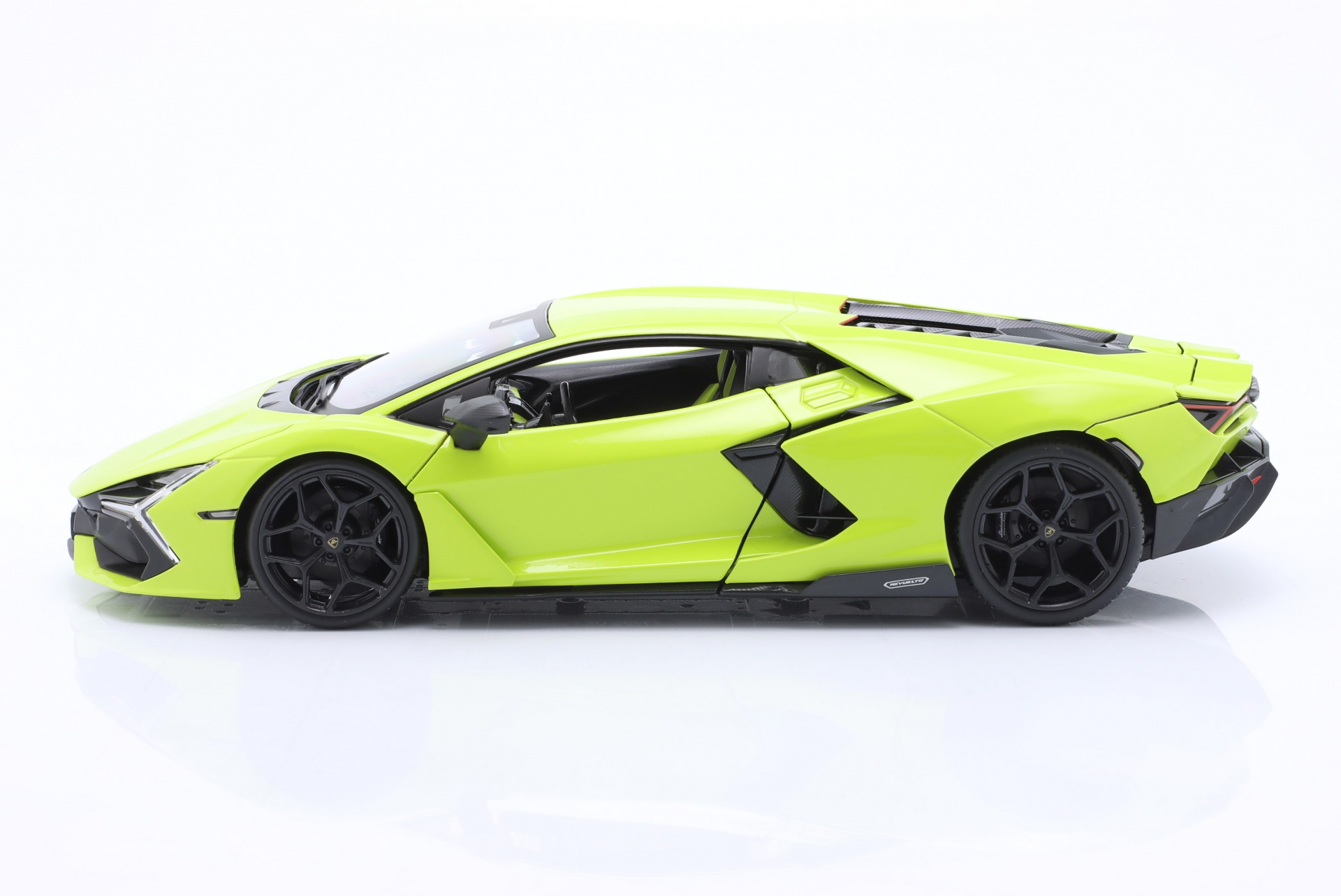 Lamborghini Revuelto Hybrid Baujahr 2023 gr&uuml;n  