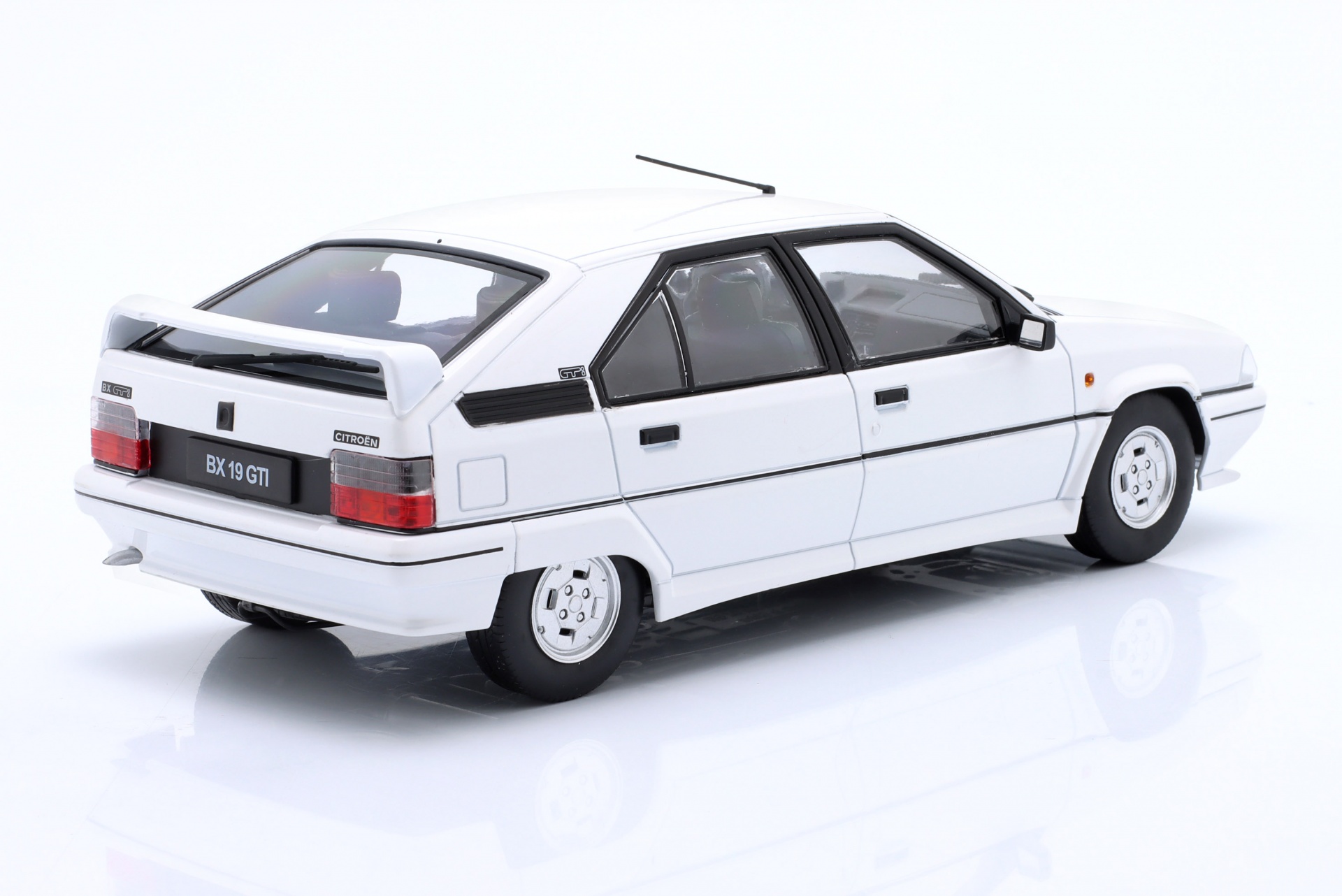 Citroen BX GTI Baujahr 1990 alpinwei&szlig;  