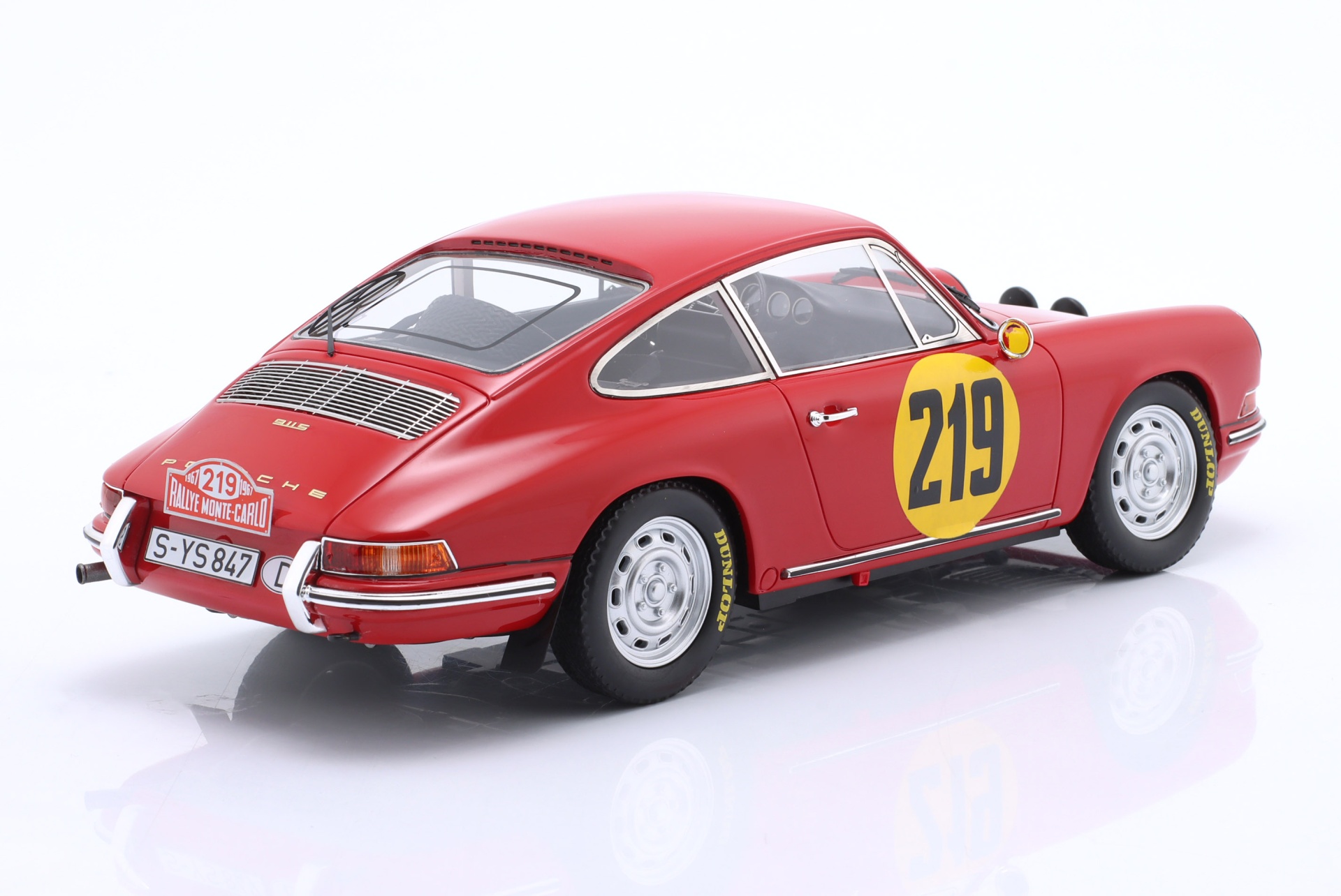 Porsche 911 S #219 3rd Rallye Monte Carlo 1967 Elford, Stone  