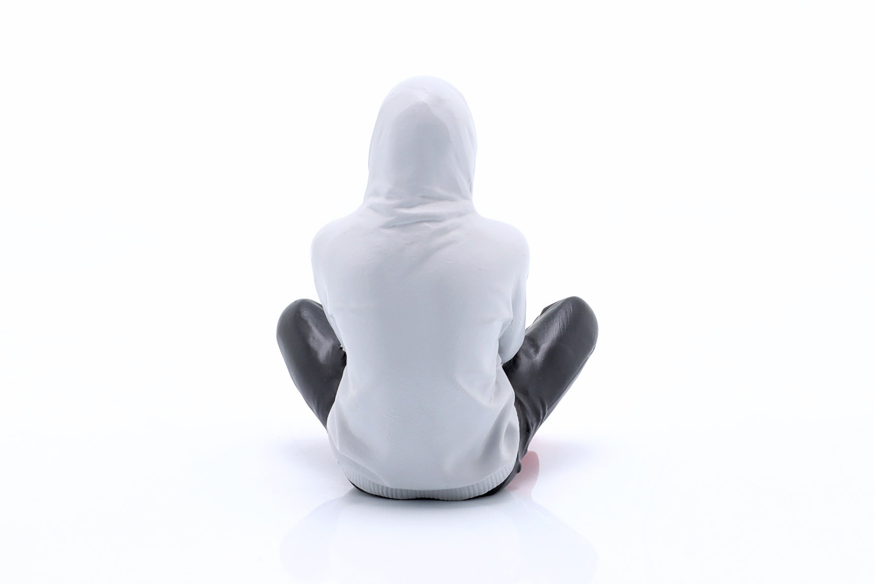 Diorama Figuren Serie #704 sitzender Junge  