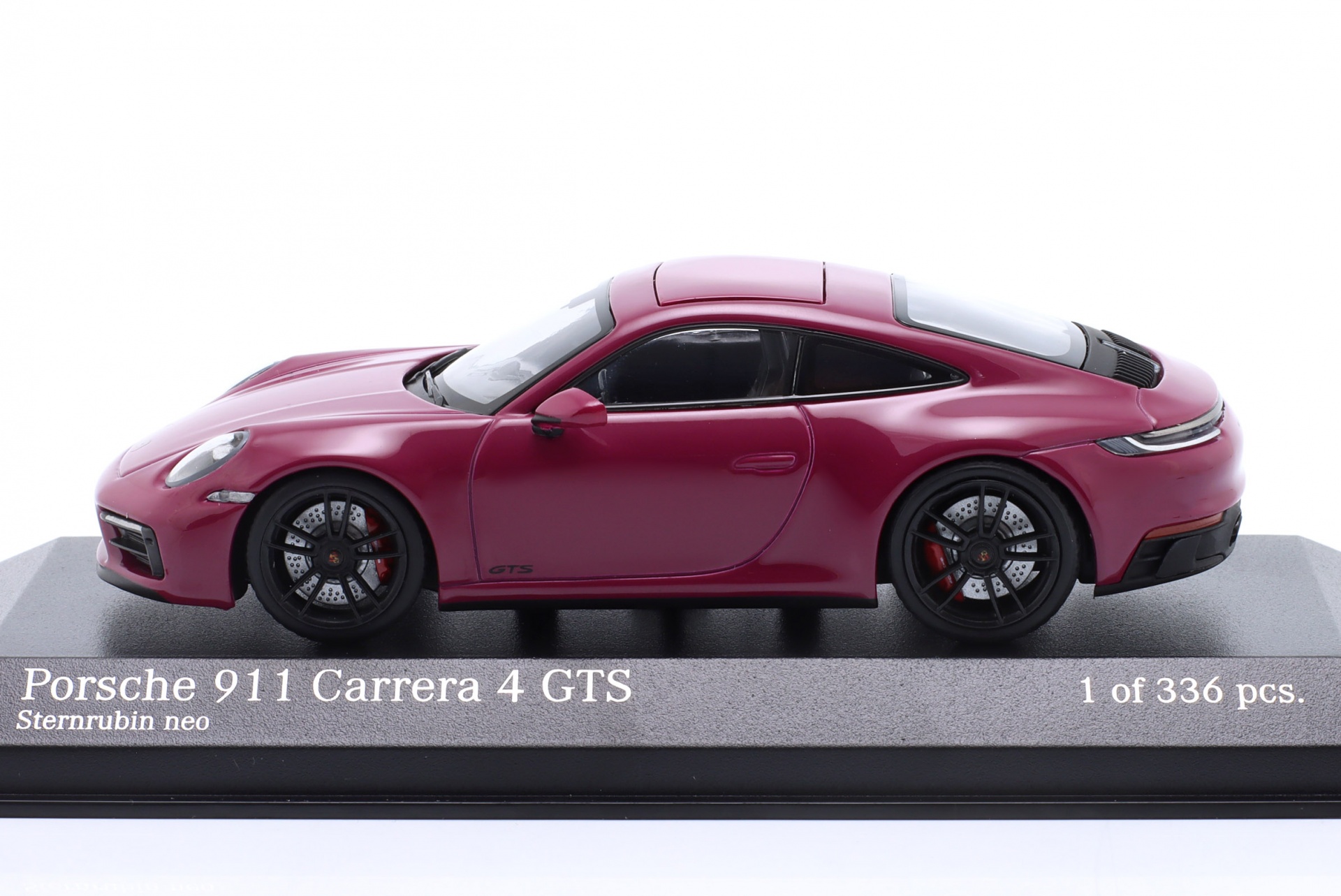 Porsche 911 (992) Carrera 4 GTS 2021 sternrubin neo  