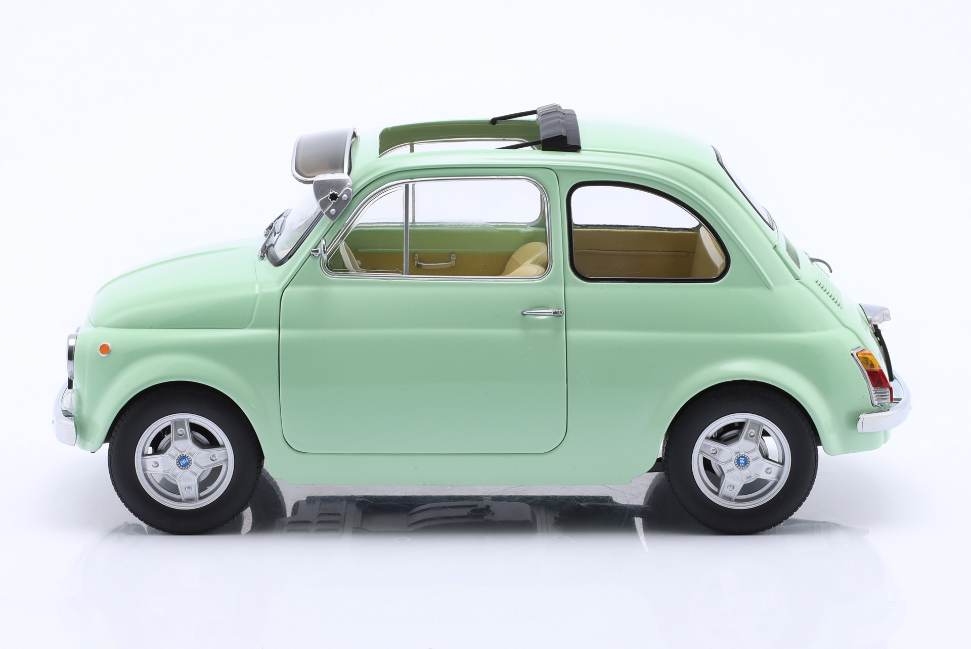 Fiat 500 F Custom Baujahr 1968 mintgr&uuml;n  