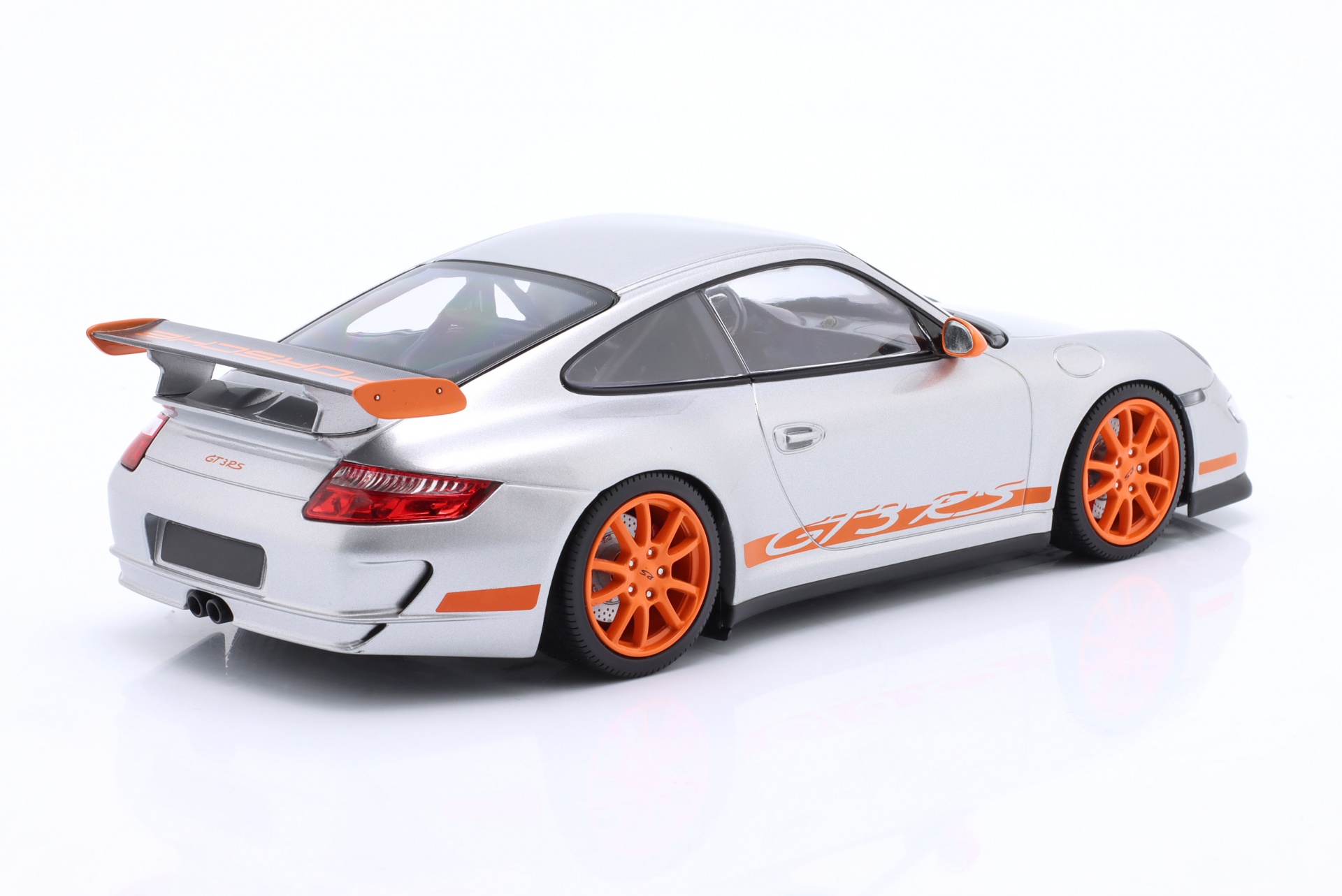 Porsche 911 (997) GT3 RS Baujahr 2007 silber / orangene Felgen  