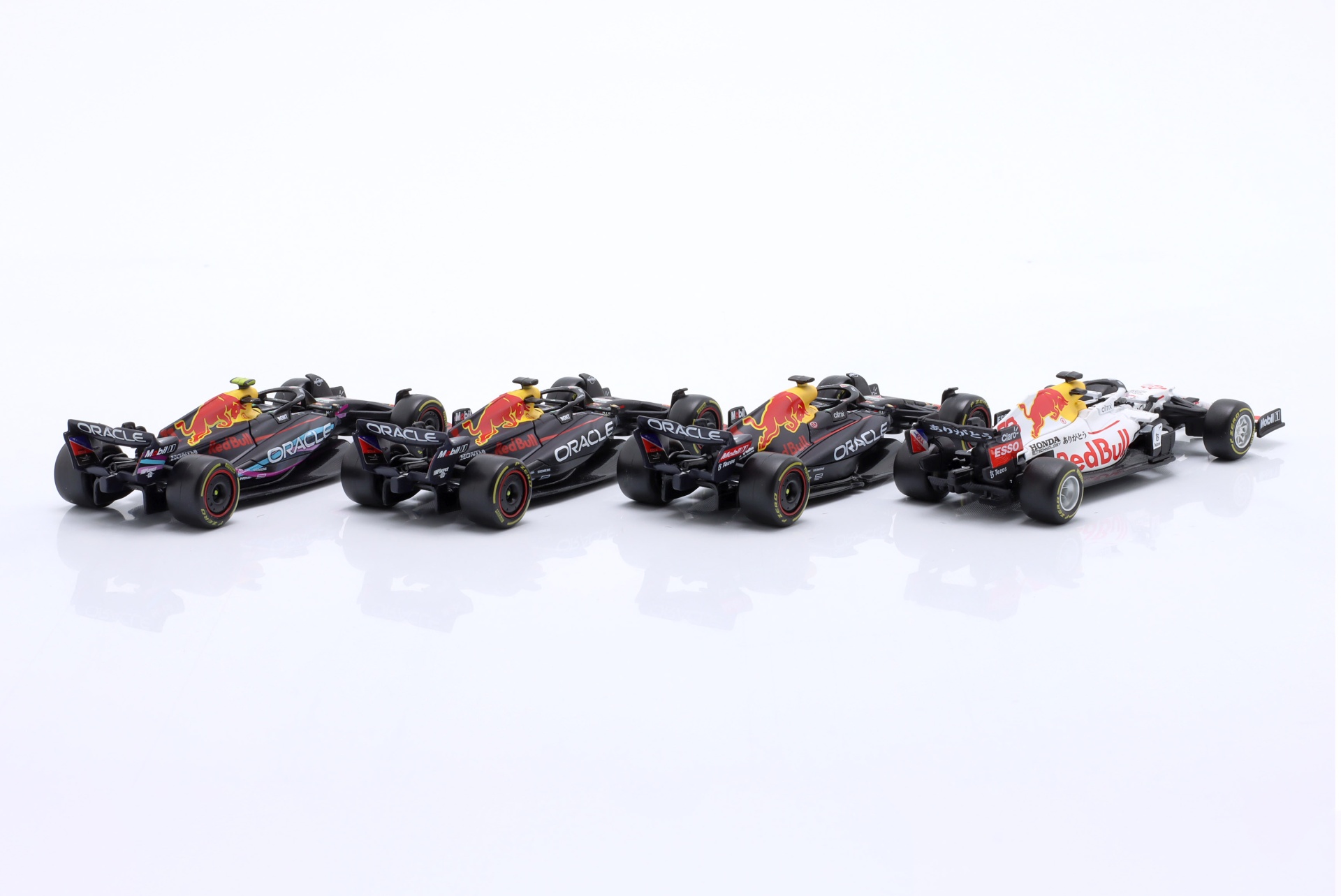 4-Car Set Red Bull Racing Verstappen Formel 1 Weltmeister 2021-2023  
