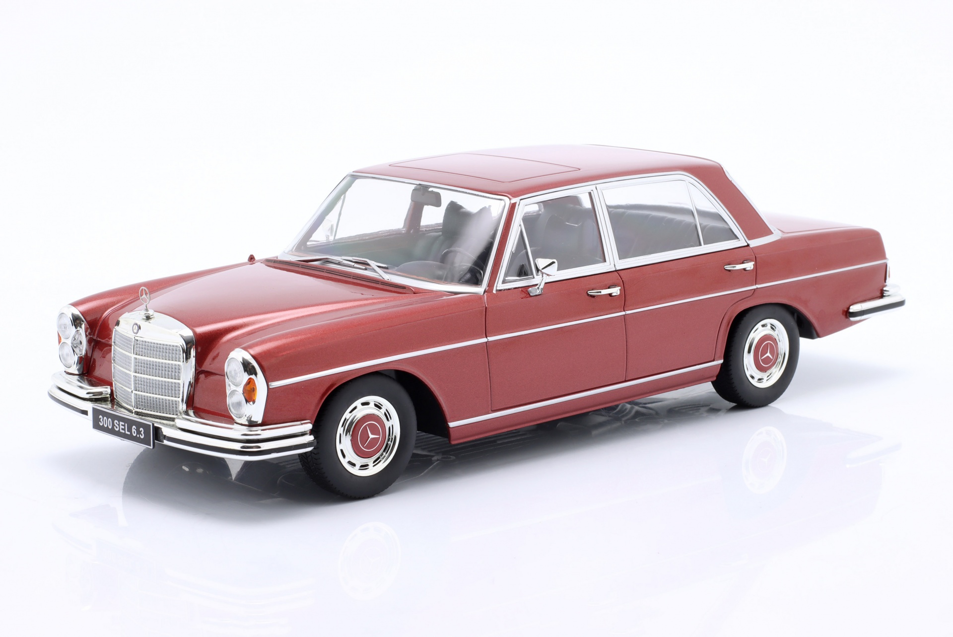 Mercedes-Benz 300 SEL 6.3 (W109) Baujahr 1967-1972 dunkelrot metallic  