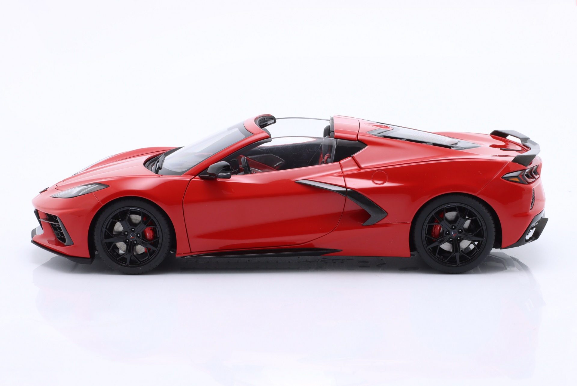 Chevrolet Corvette C8 Stingray Z51 Baujahr 2020 fackelrot  