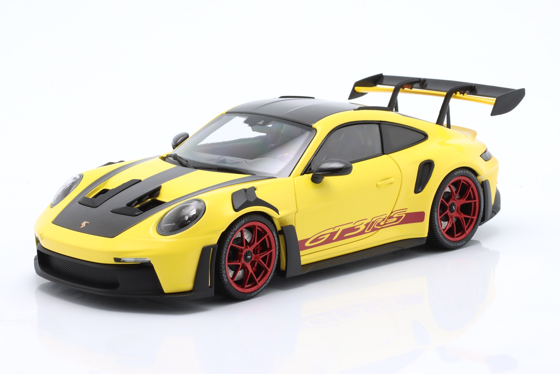 Porsche 911 (992) GT3 RS Weissach-Paket 2024 gelb / rote Felgen  