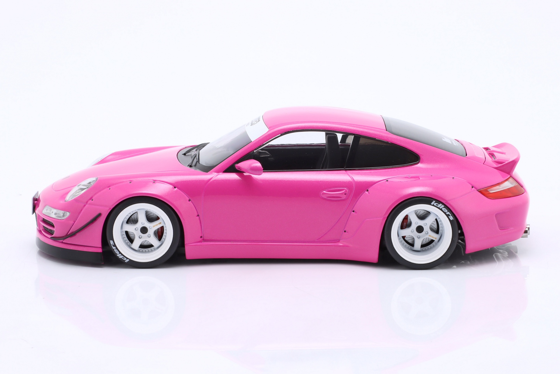 Porsche 911 (997) RWB Rauh-Welt rosa metallic  