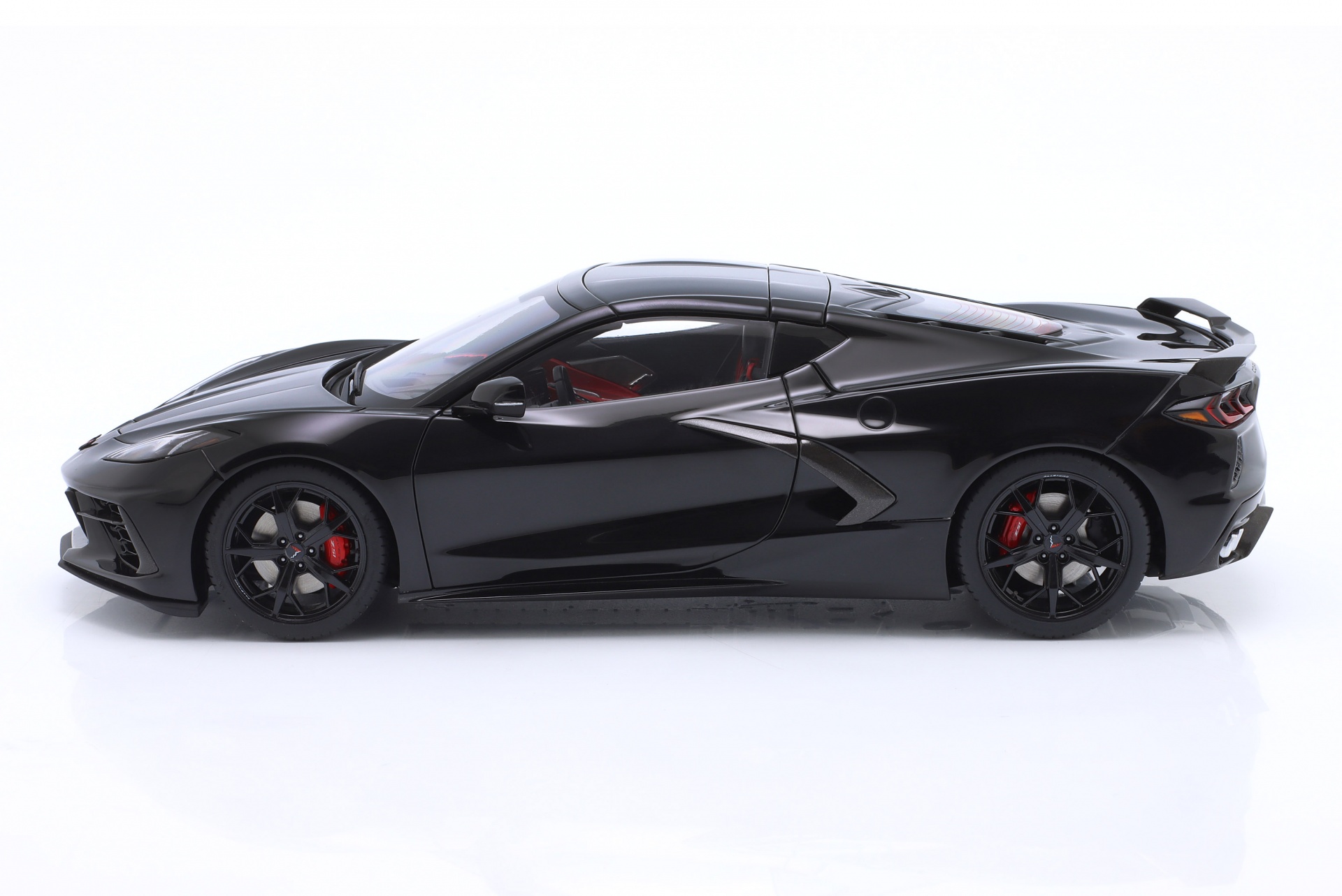 Chevrolet Corvette C8 Stingray Z51 Baujahr 2020 schwarz  