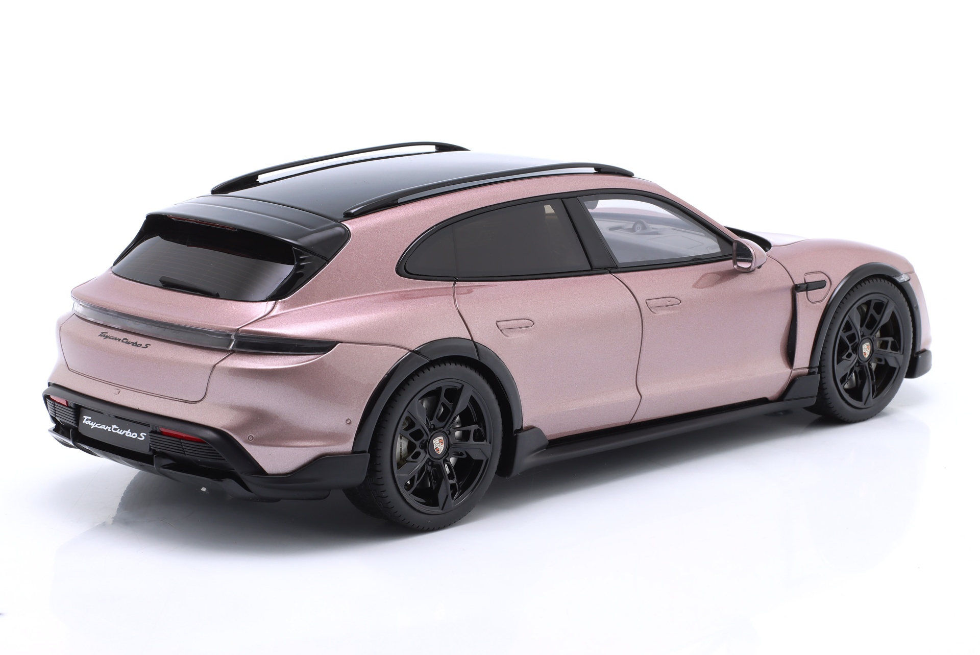 Porsche Taycan Turbo S Cross Turismo 2022 pink  GT-Spirit