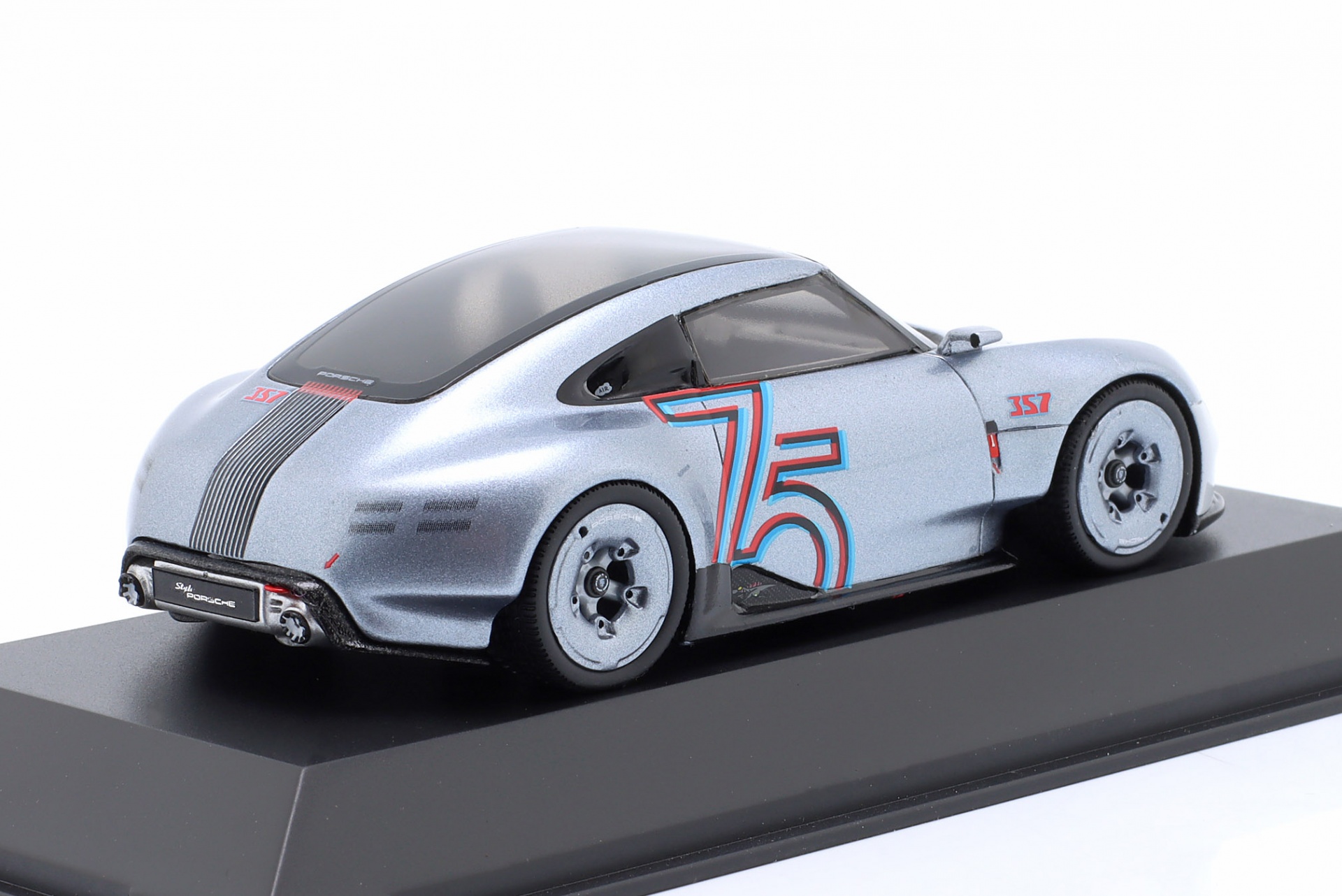 Porsche Vision 357 75 Jahre Porsche silber  