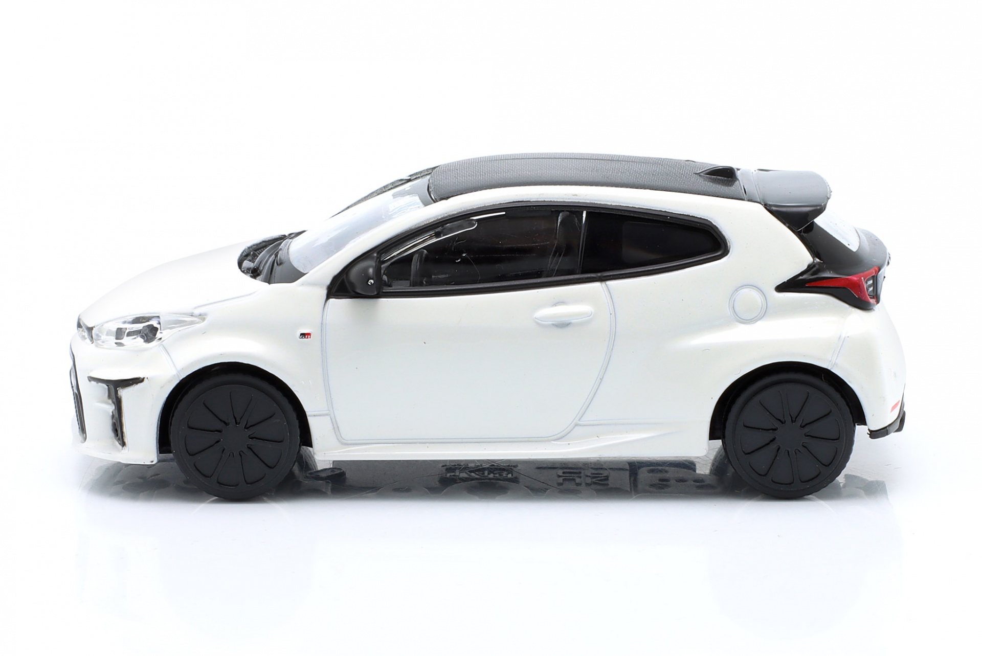 Toyota GR Yaris Baujahr 2024 wei&szlig;  