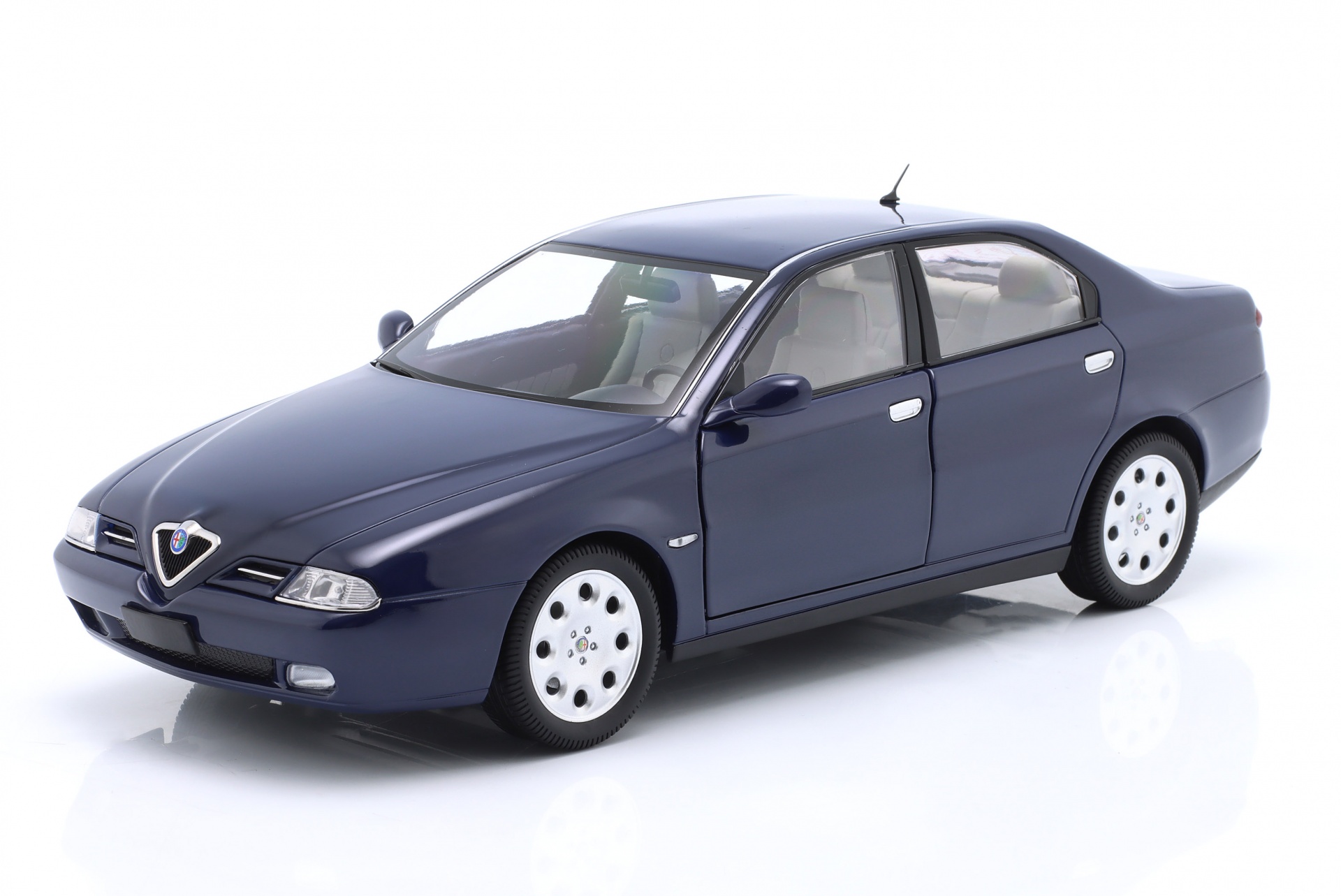 Alfa Romeo 166 2.0 Twin Spark Carabinieri 1998 blau  