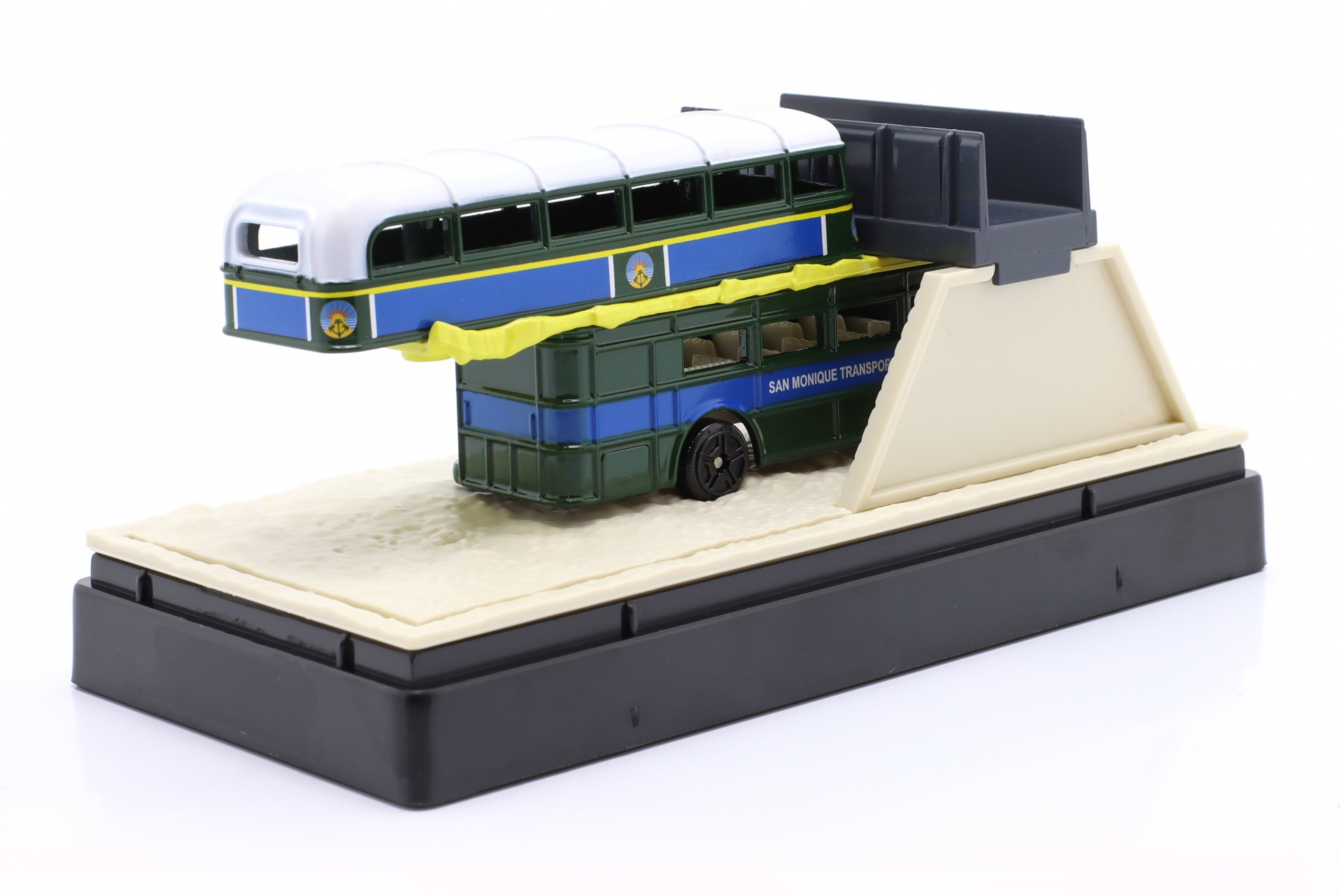 Doppeldecker-Bus Film James Bond Live and Let Die (1973) 