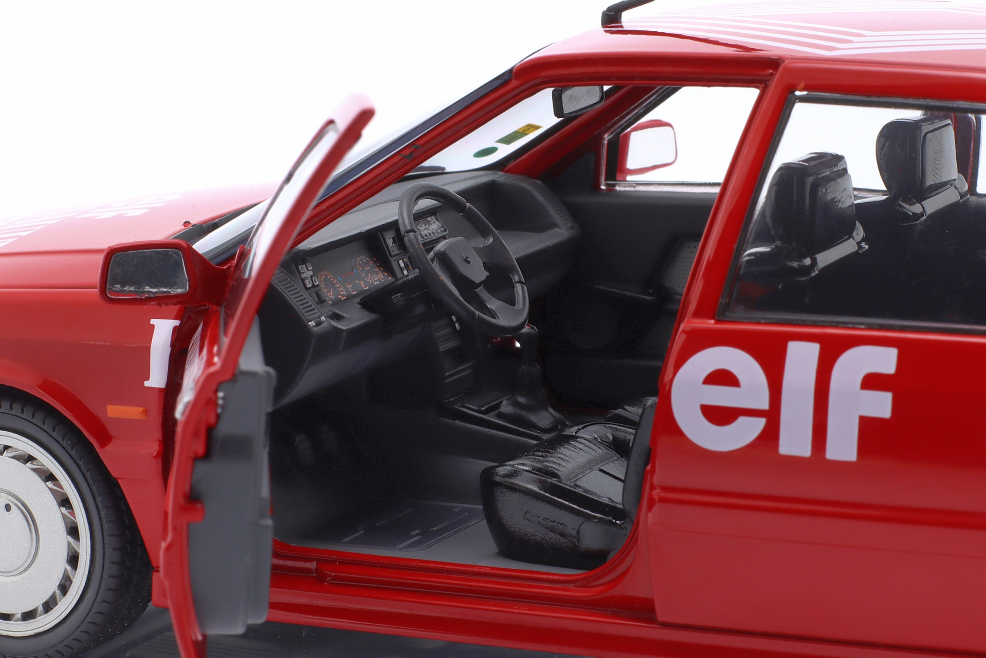 Renault 21 Turbo Mk1 Geschwindigkeitsrekord auf Eis 1988 rot  