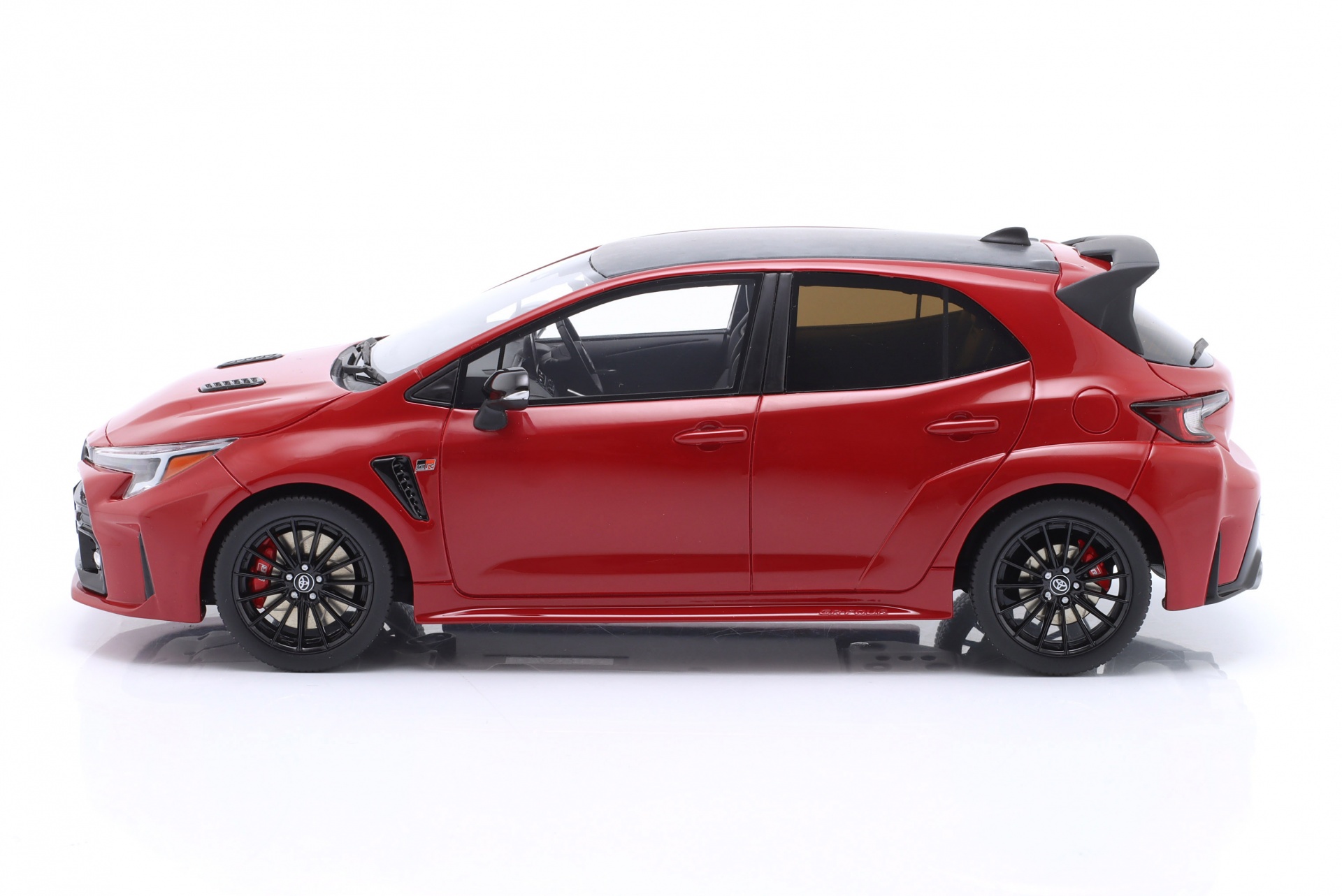 Toyota Corolla GR Circuit Edition 2022 supersonic rot  OttOmobile