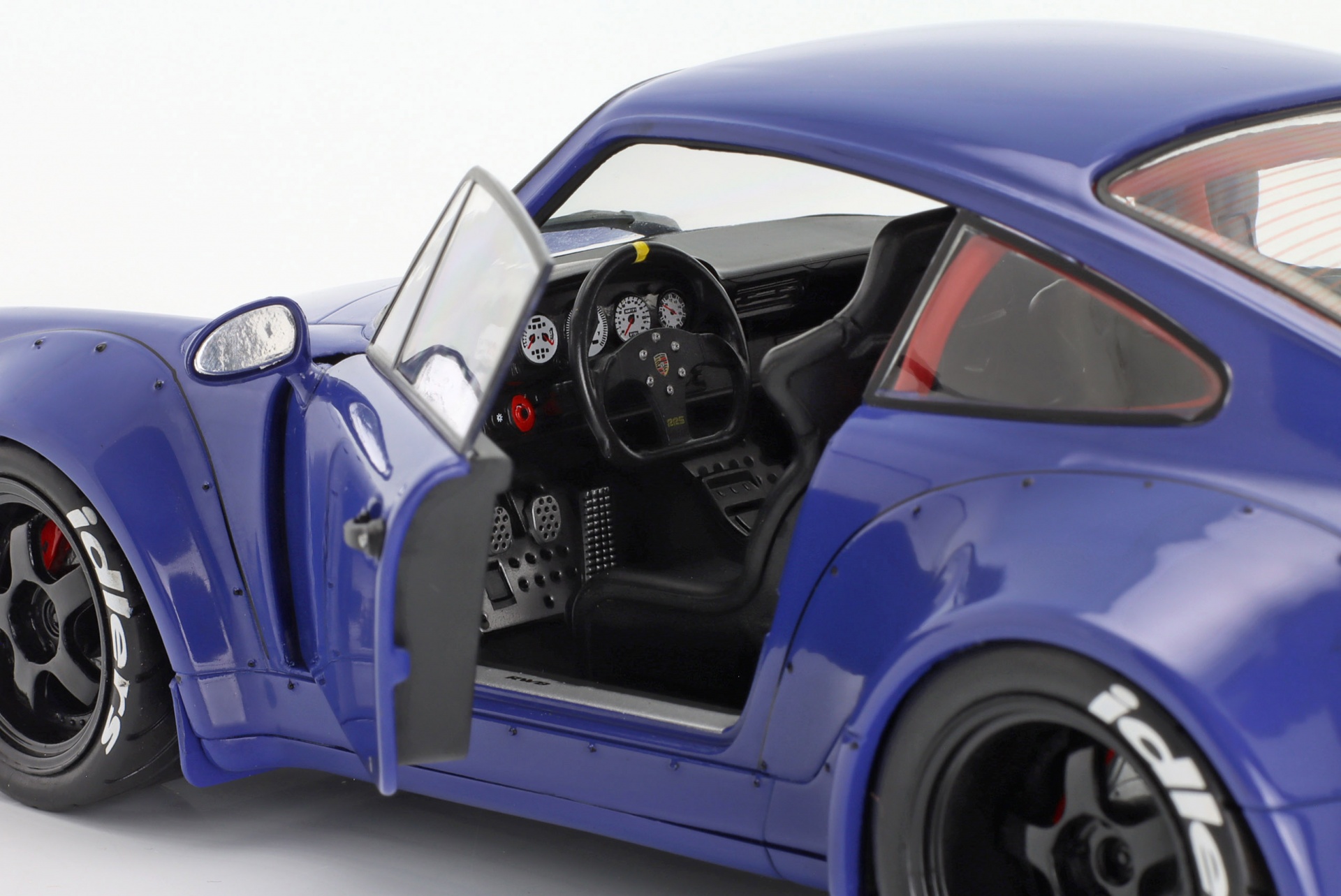 Porsche 911 (964) RWB Rauh-Welt Champagne Baujahr 2017 blau  