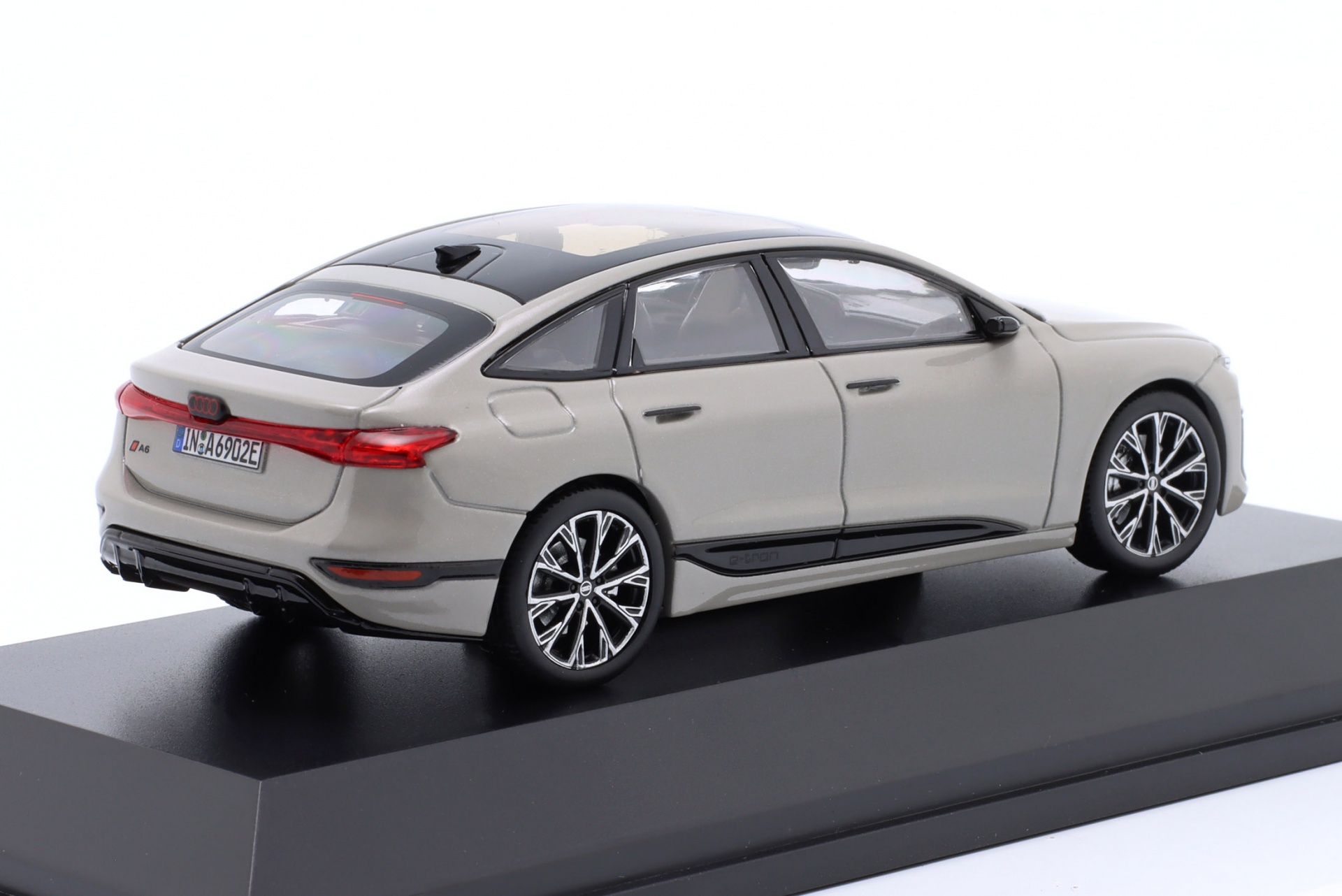 Audi A6 Sportback e-tron siambeige  